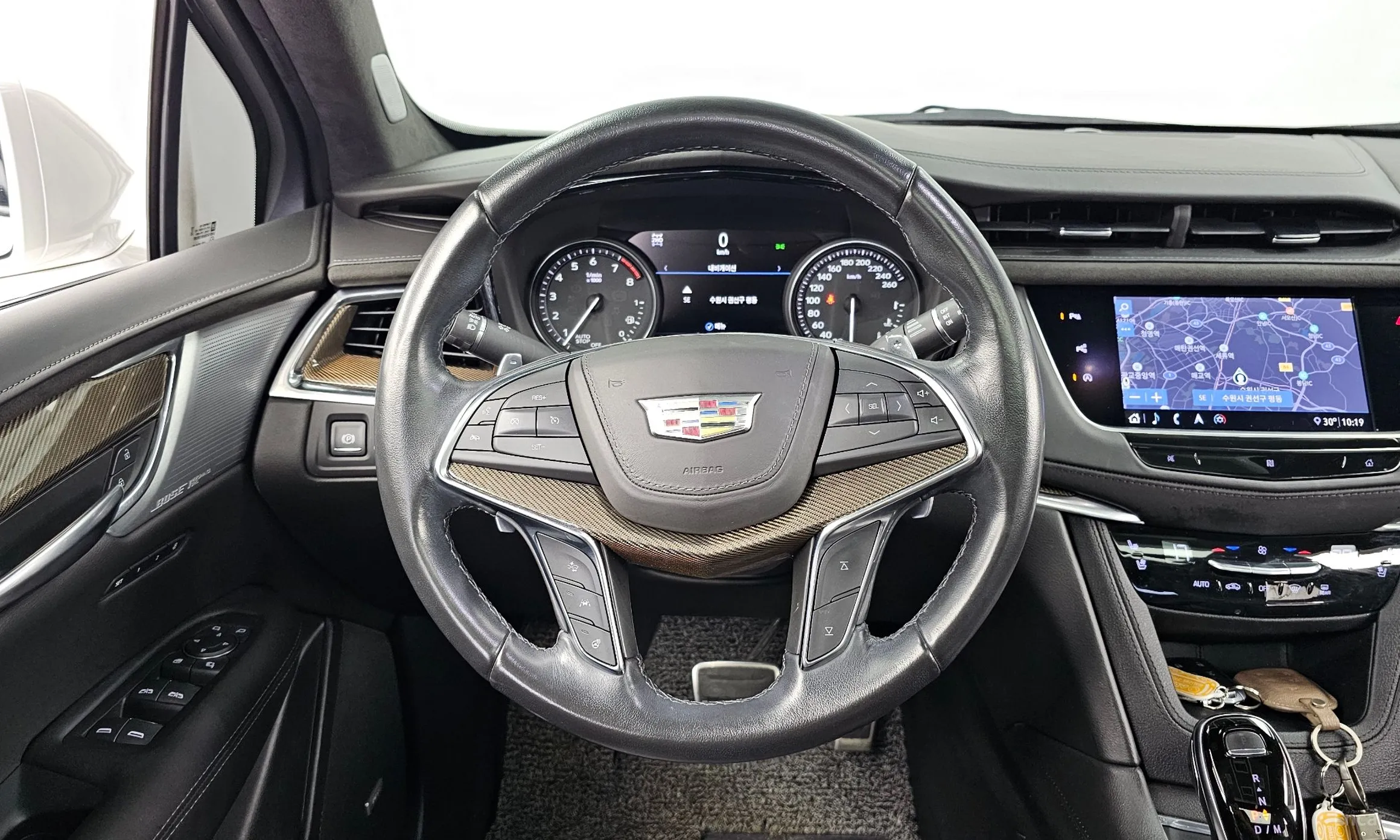 Cadillac XT5 превью 13
