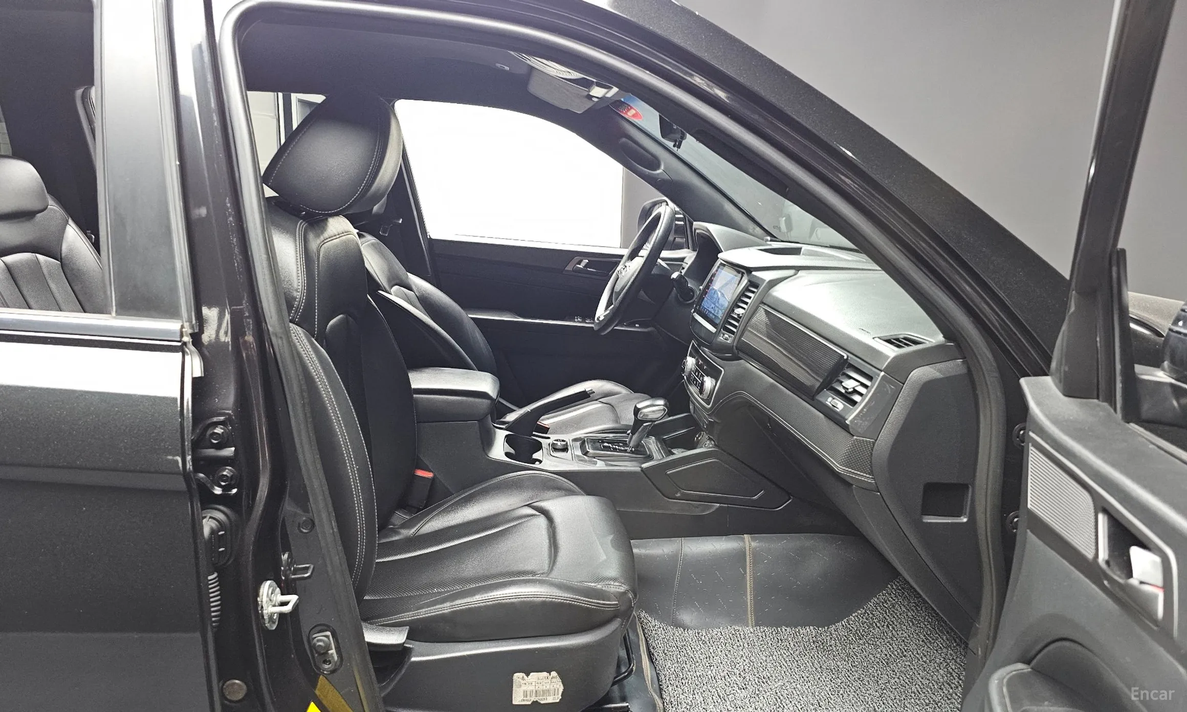 KG Mobility (SsangYong) Rexton Sports превью 10