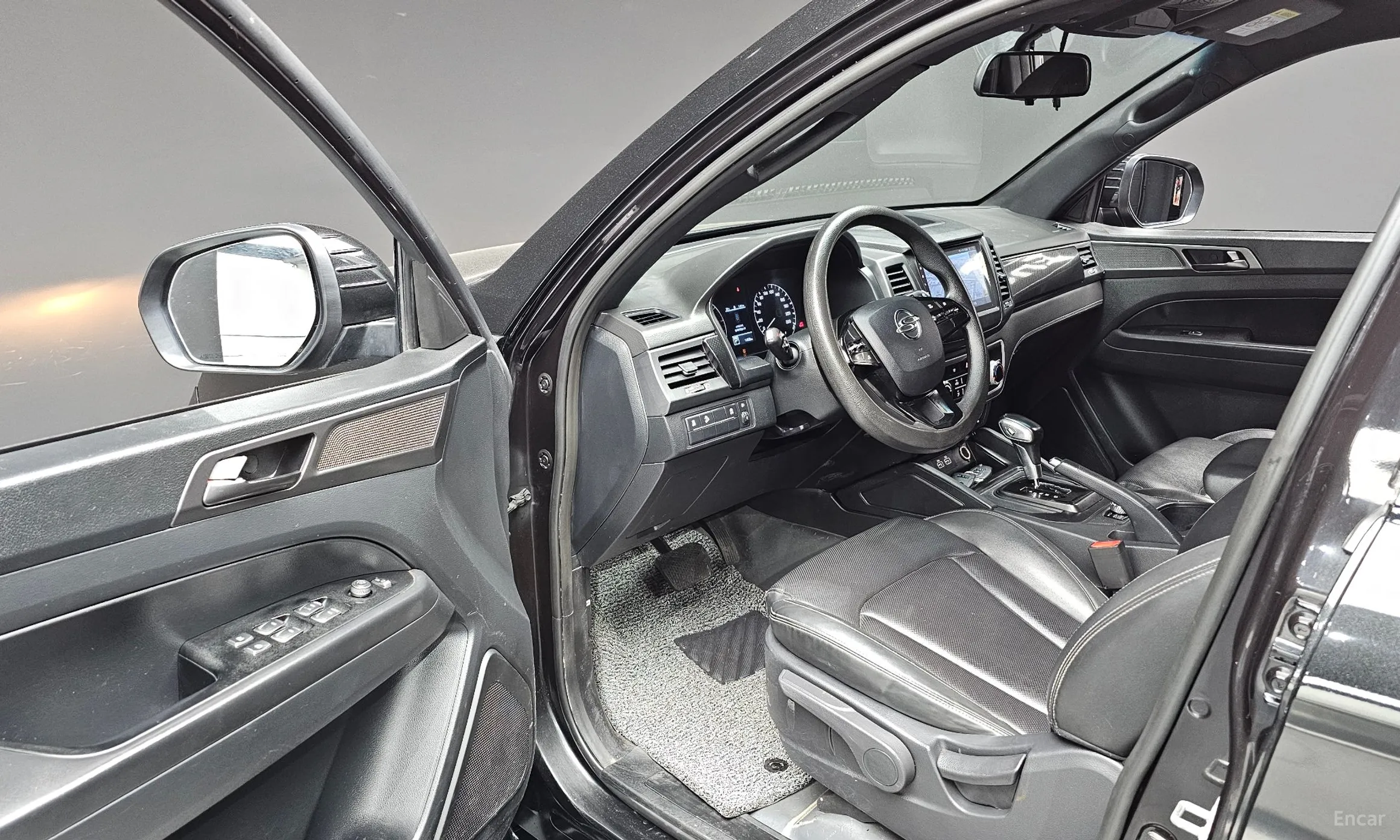 KG Mobility (SsangYong) Rexton Sports превью 11