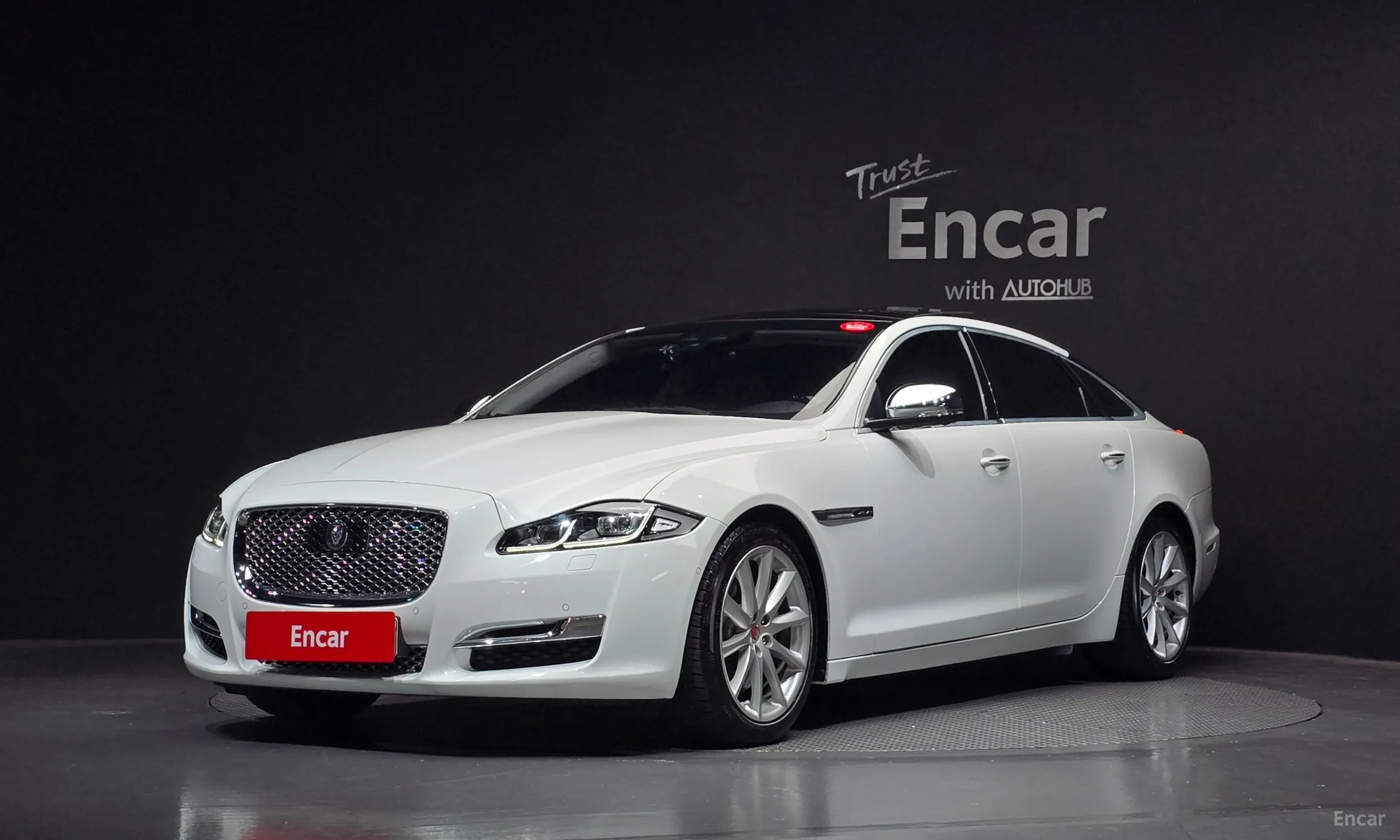 Jaguar All New XJ