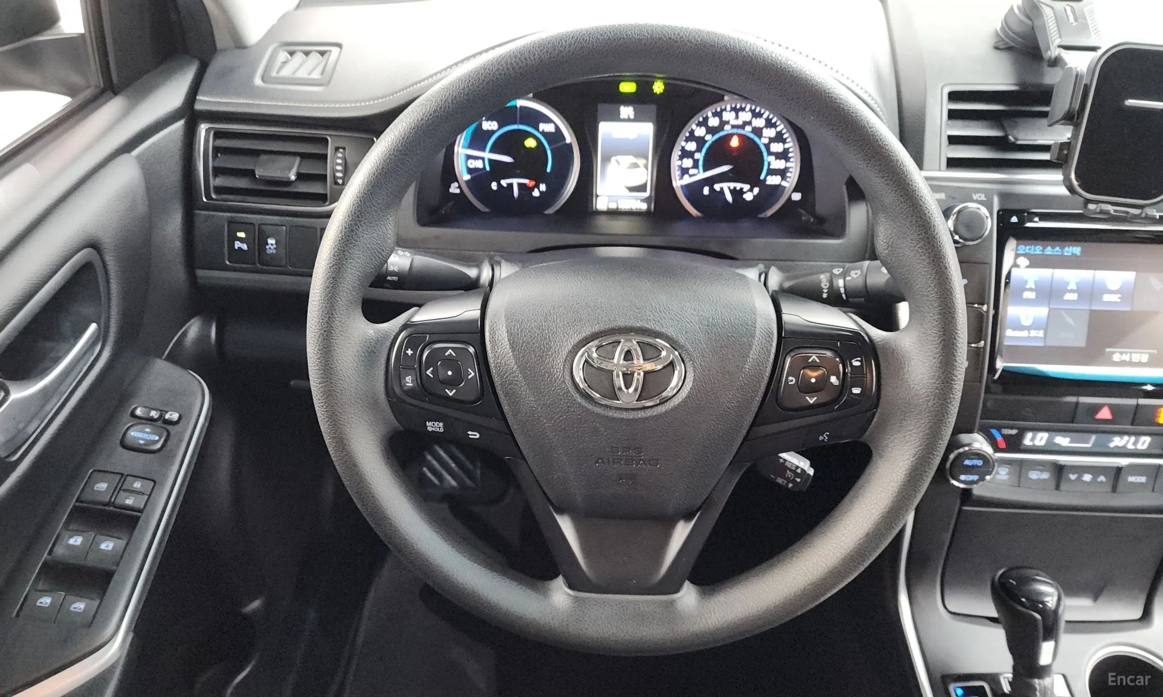 Toyota New Camry превью 14