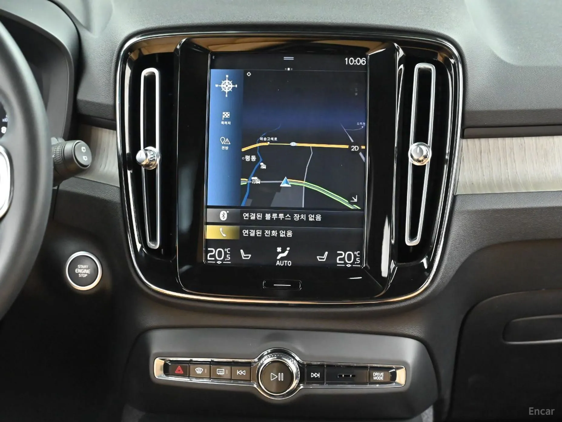 Volvo XC40 превью 14
