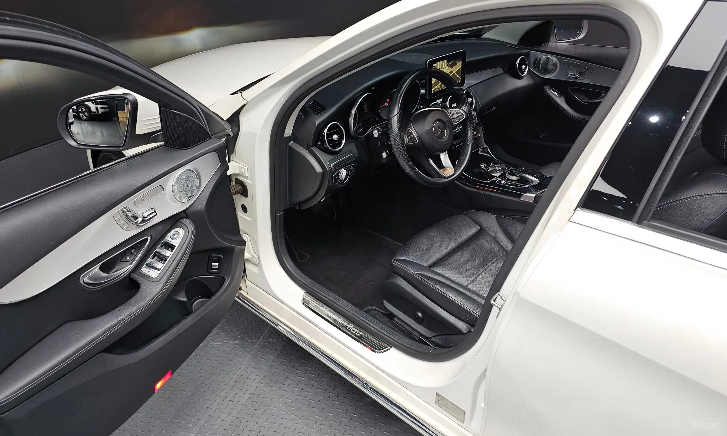 Mercedes Benz C-Class W205 превью 10