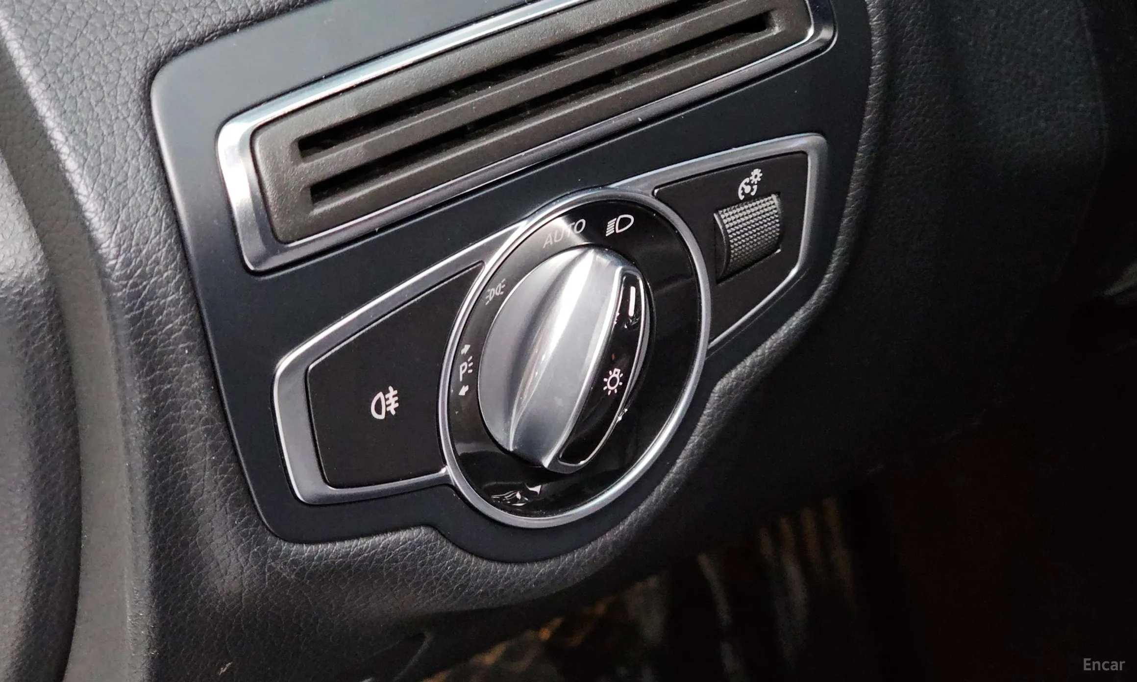 Mercedes Benz C-Class W205 превью 14
