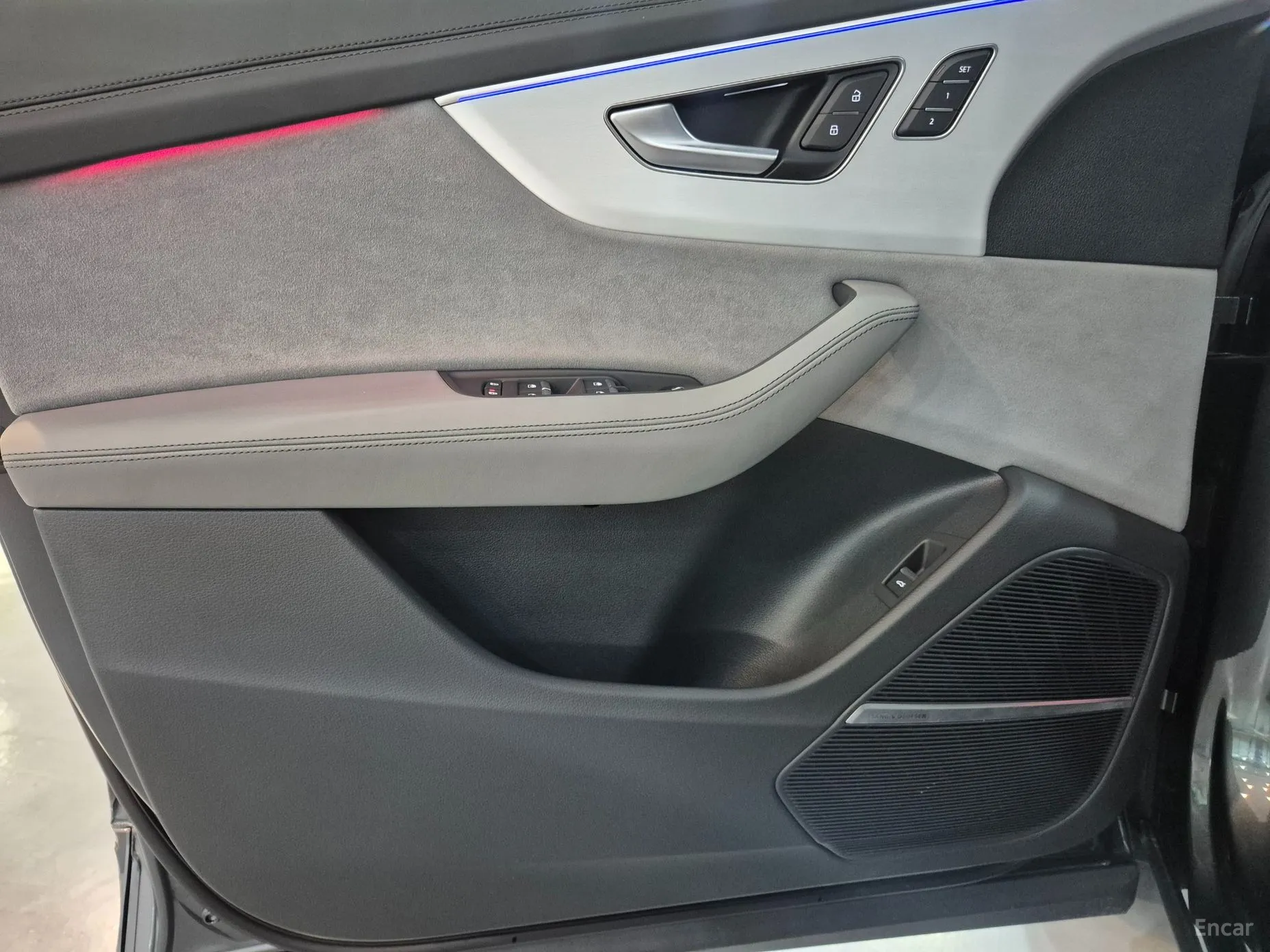 Audi Q8 (4M) превью 11