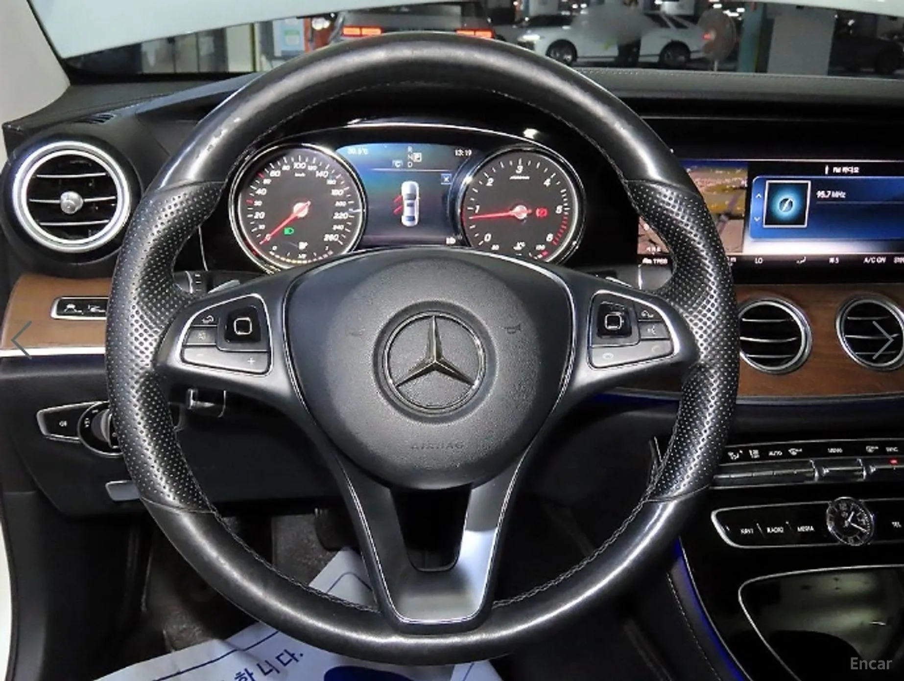 Mercedes Benz E-Class W213 превью 8