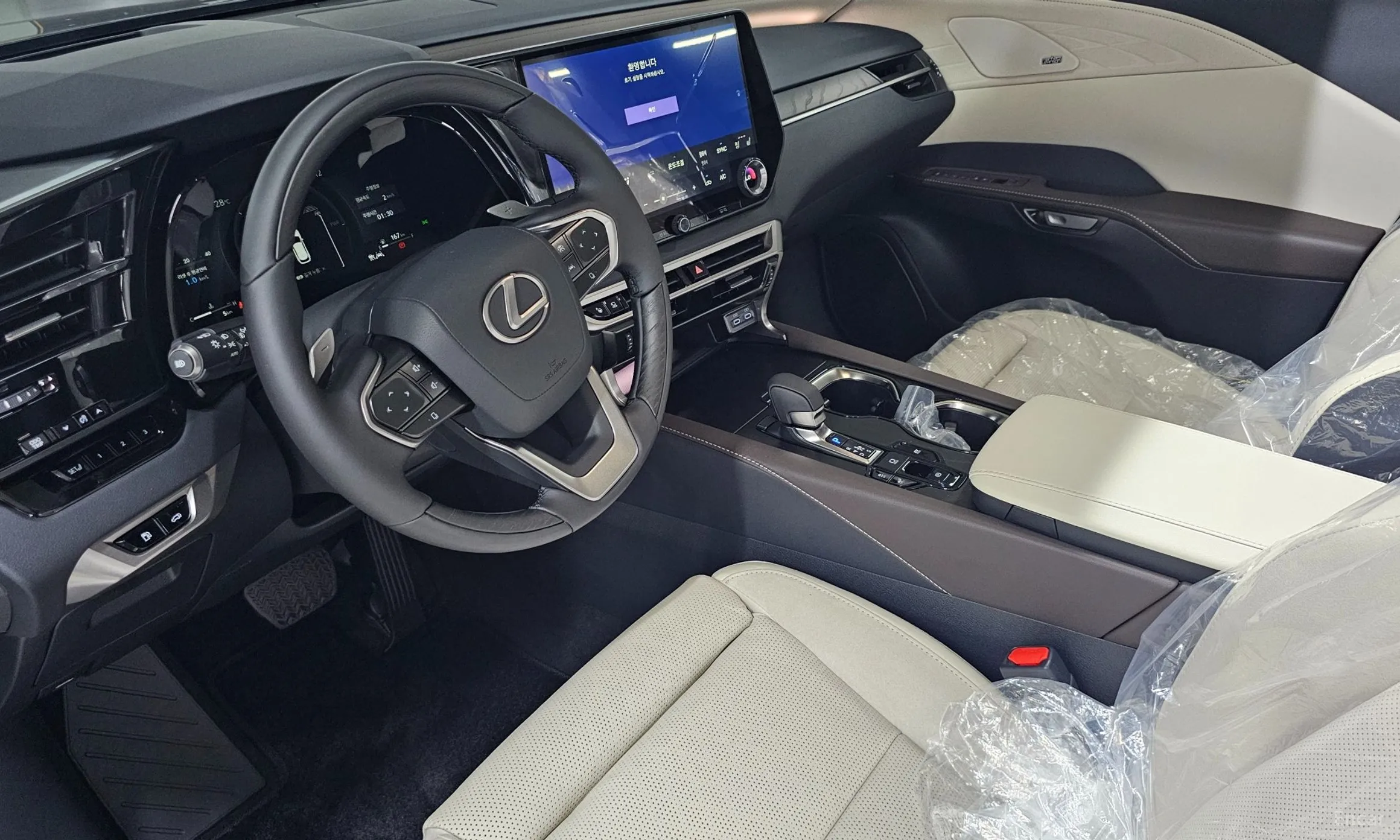 Lexus RX350h 5th Generation превью 10
