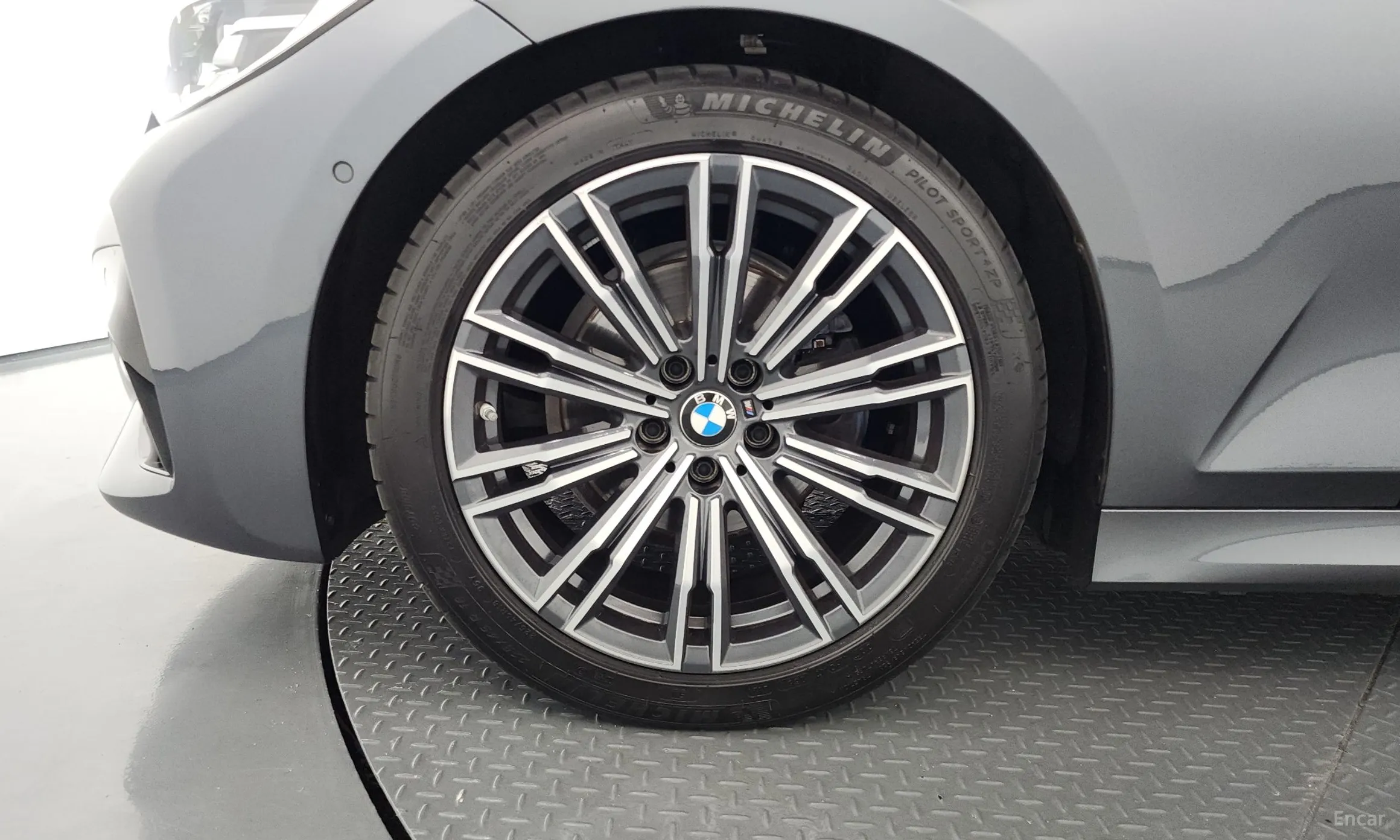 BMW 3 Series (G20) превью 5