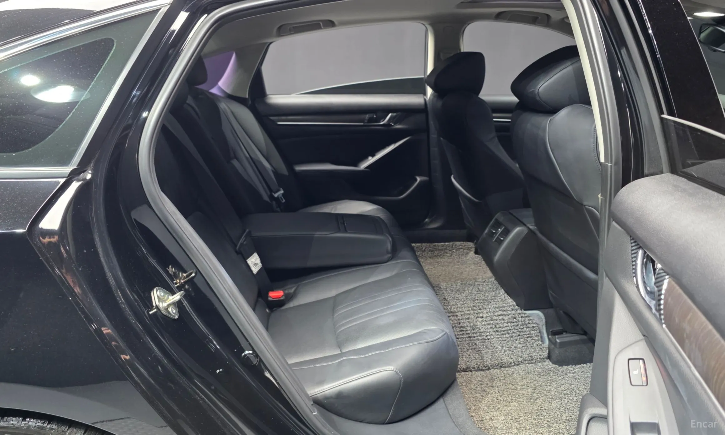 Honda Accord 10th Generation превью 12