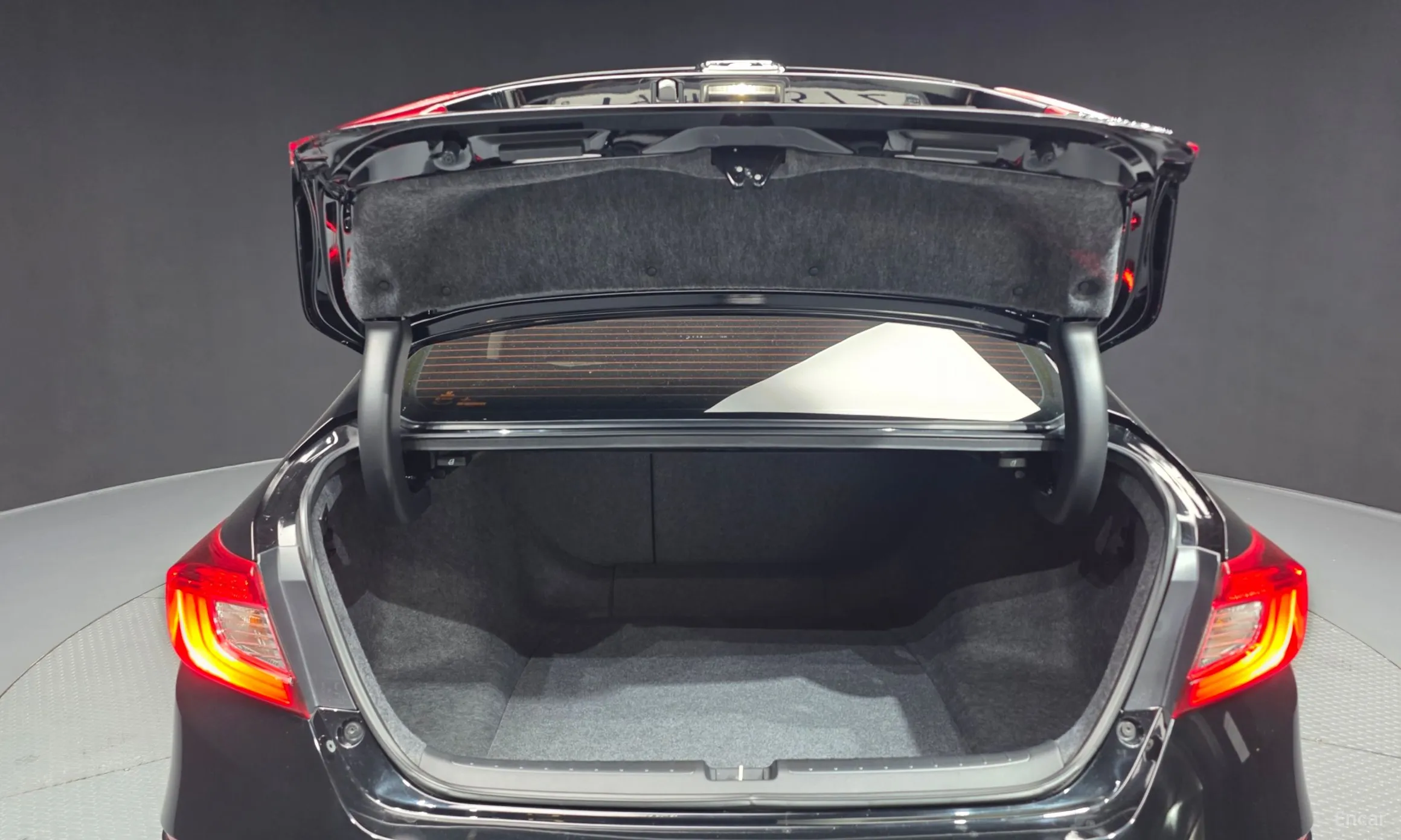 Honda Accord 10th Generation превью 20