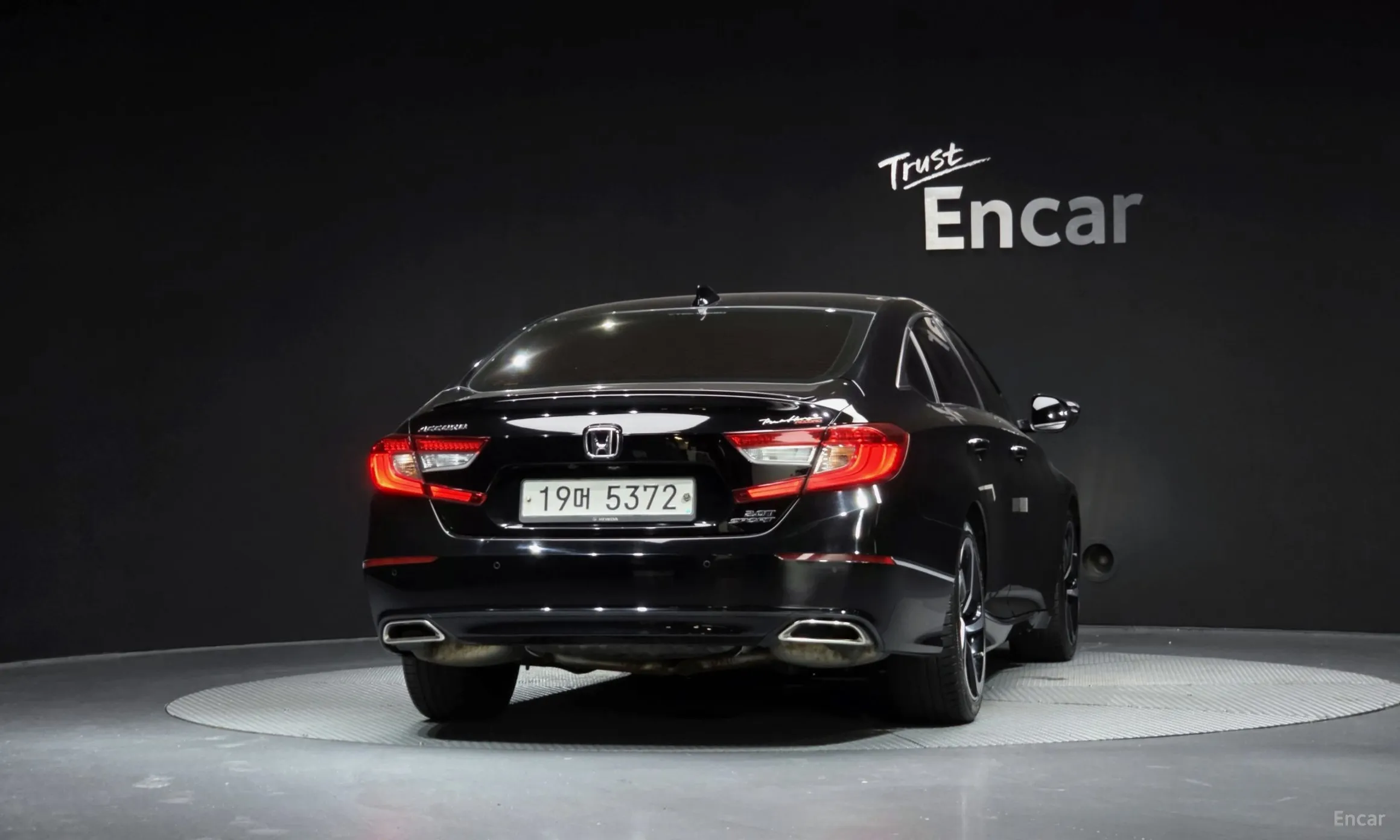 Honda Accord 10th Generation превью 4