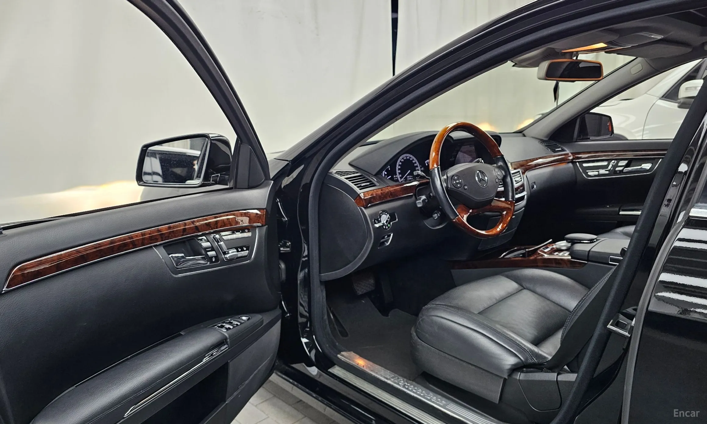 Mercedes Benz S-Class W221 превью 10