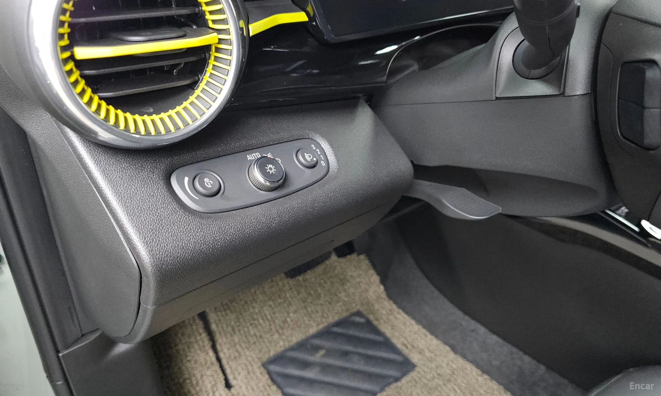 Chevrolet (GM Daewoo) Trax Crossover превью 18