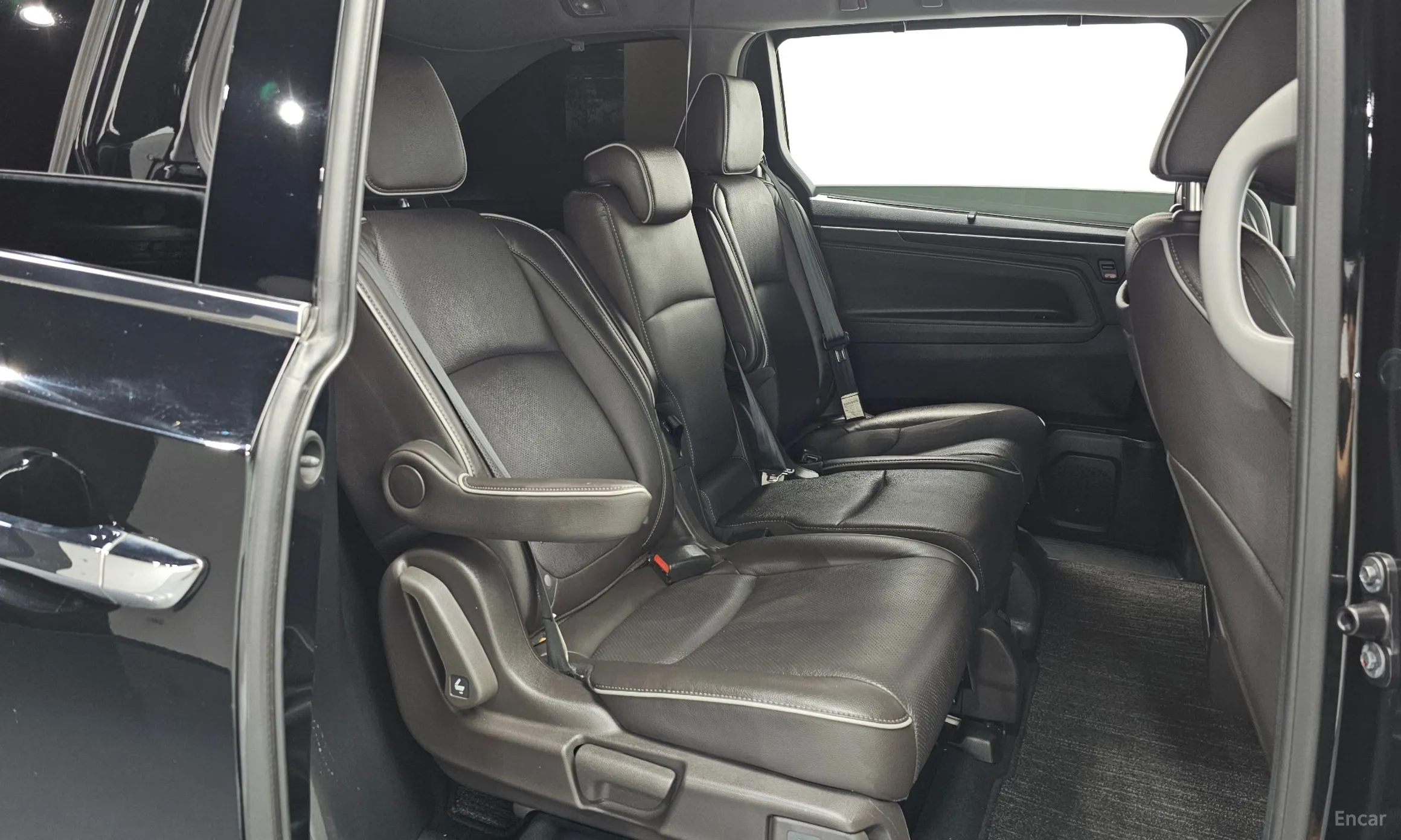 Honda Odyssey превью 12
