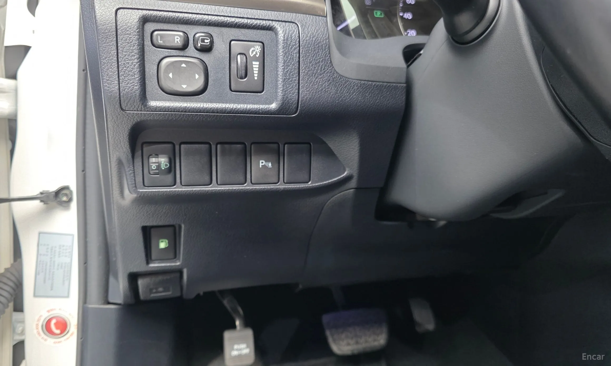 Lexus CT200h превью 18