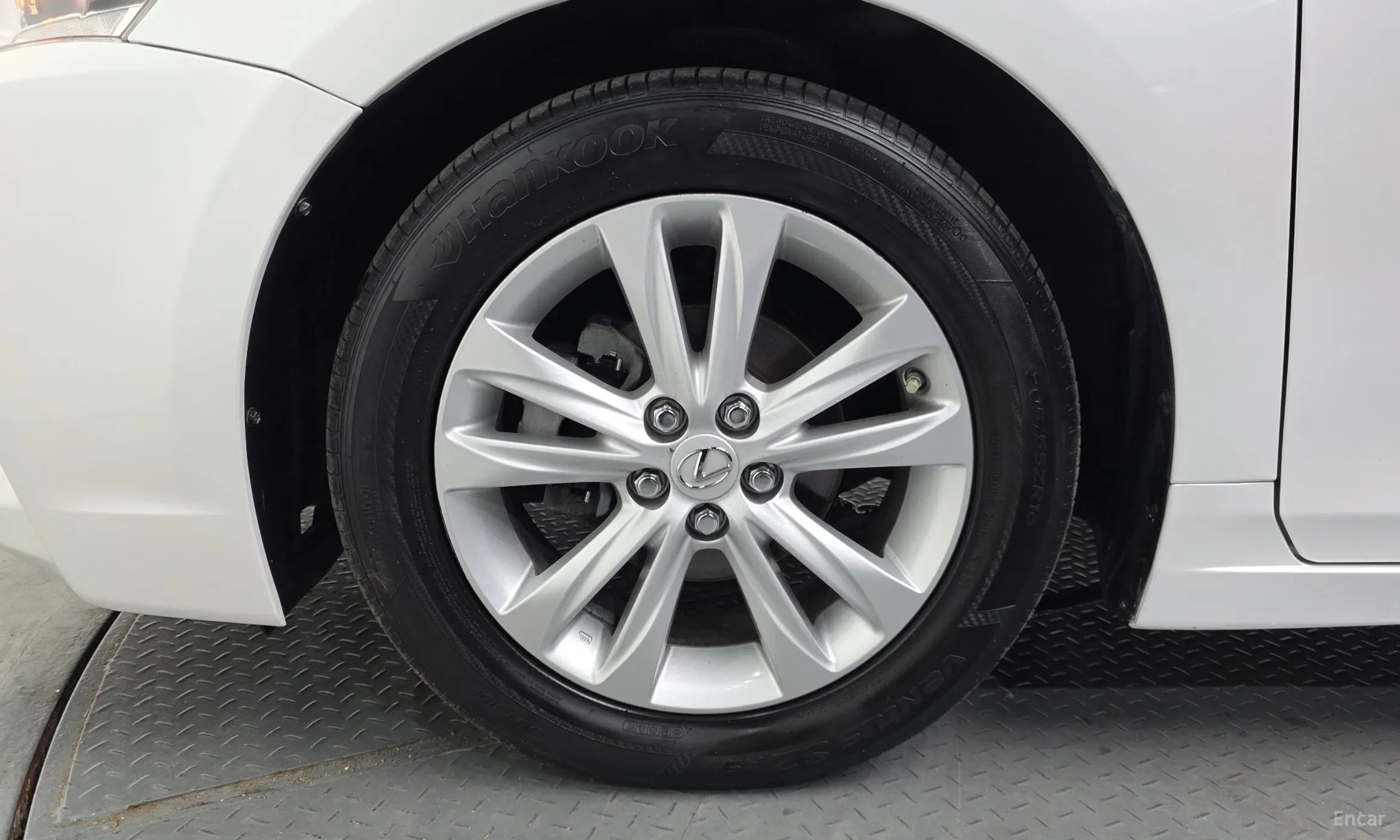 Lexus CT200h превью 5