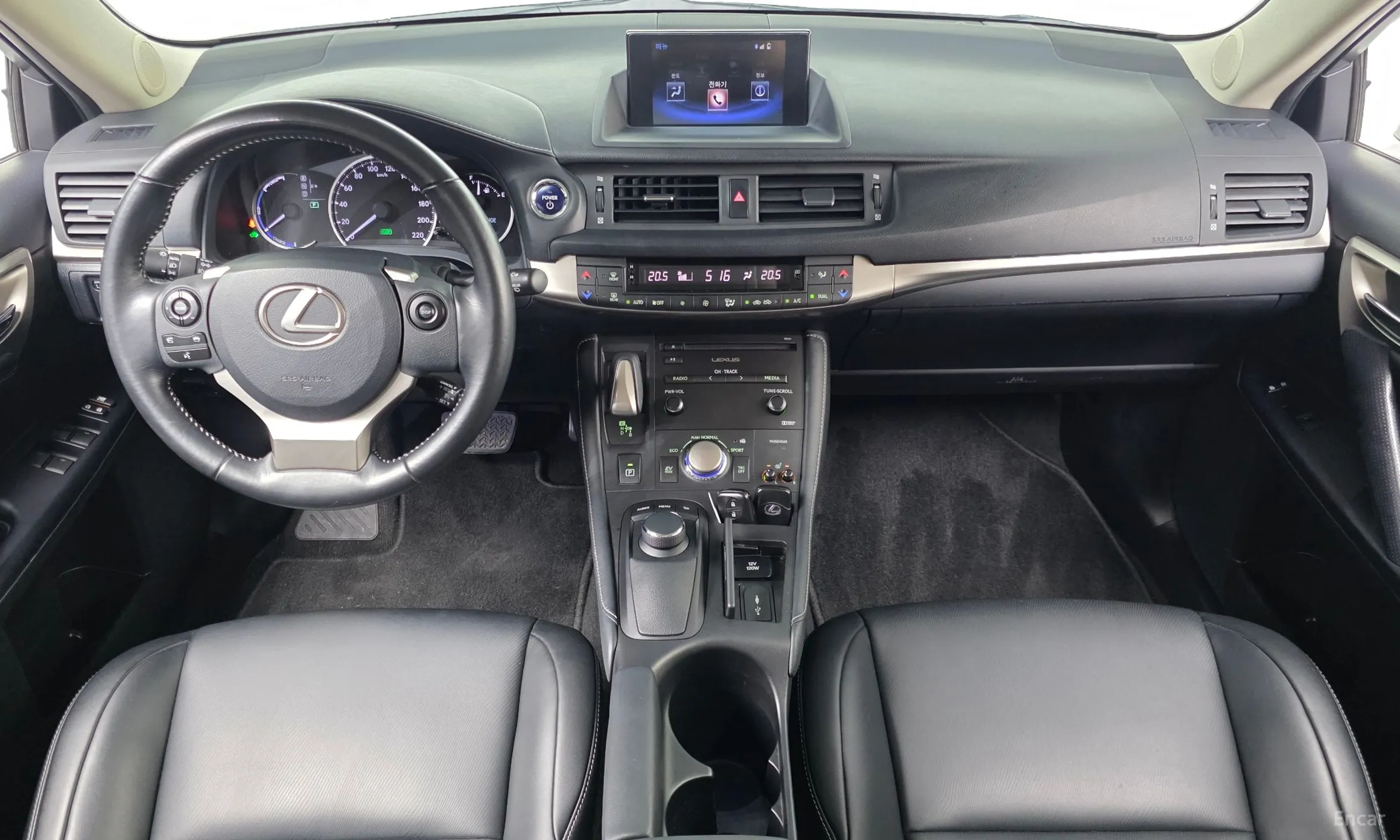 Lexus CT200h превью 7