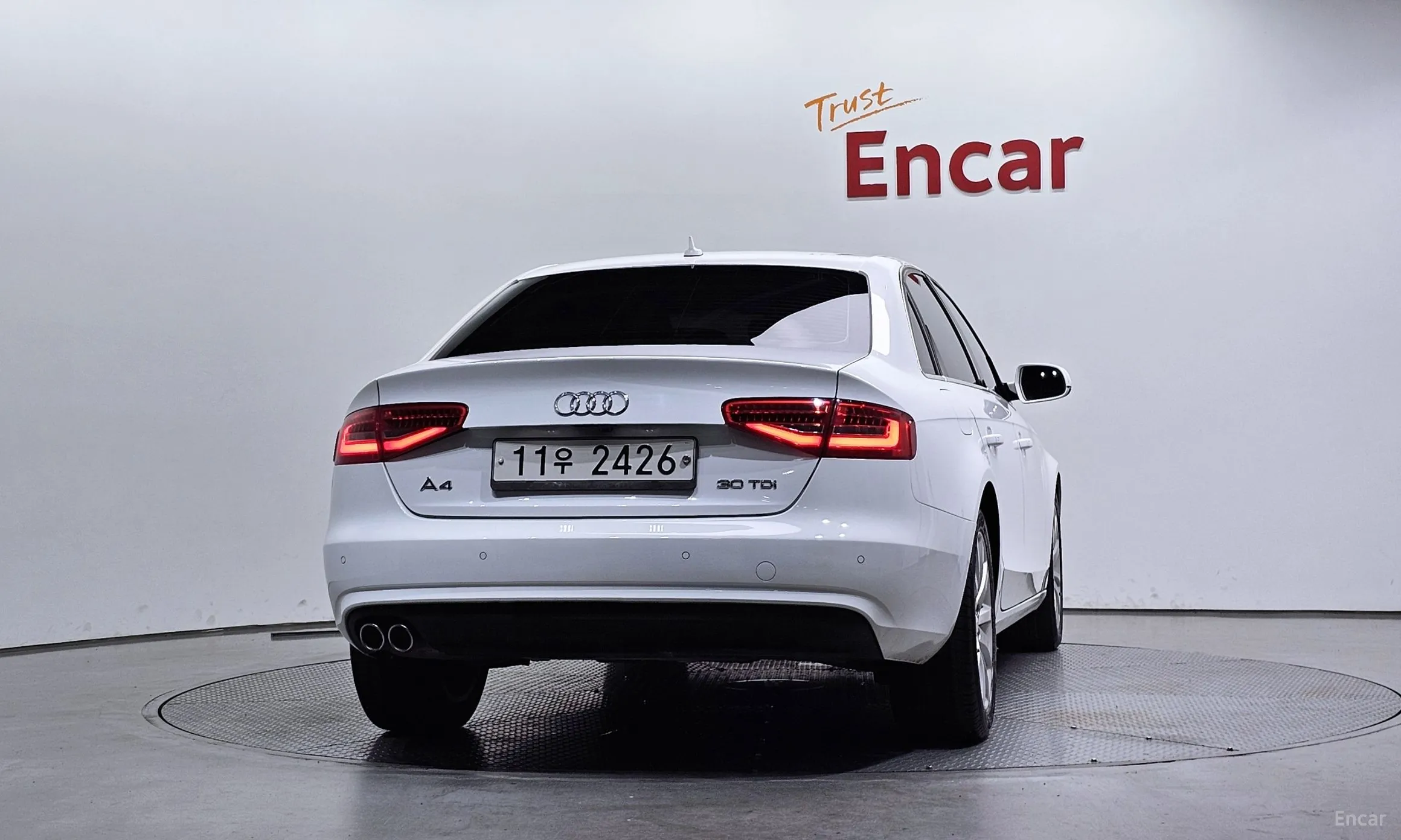 Audi New A4 превью 4