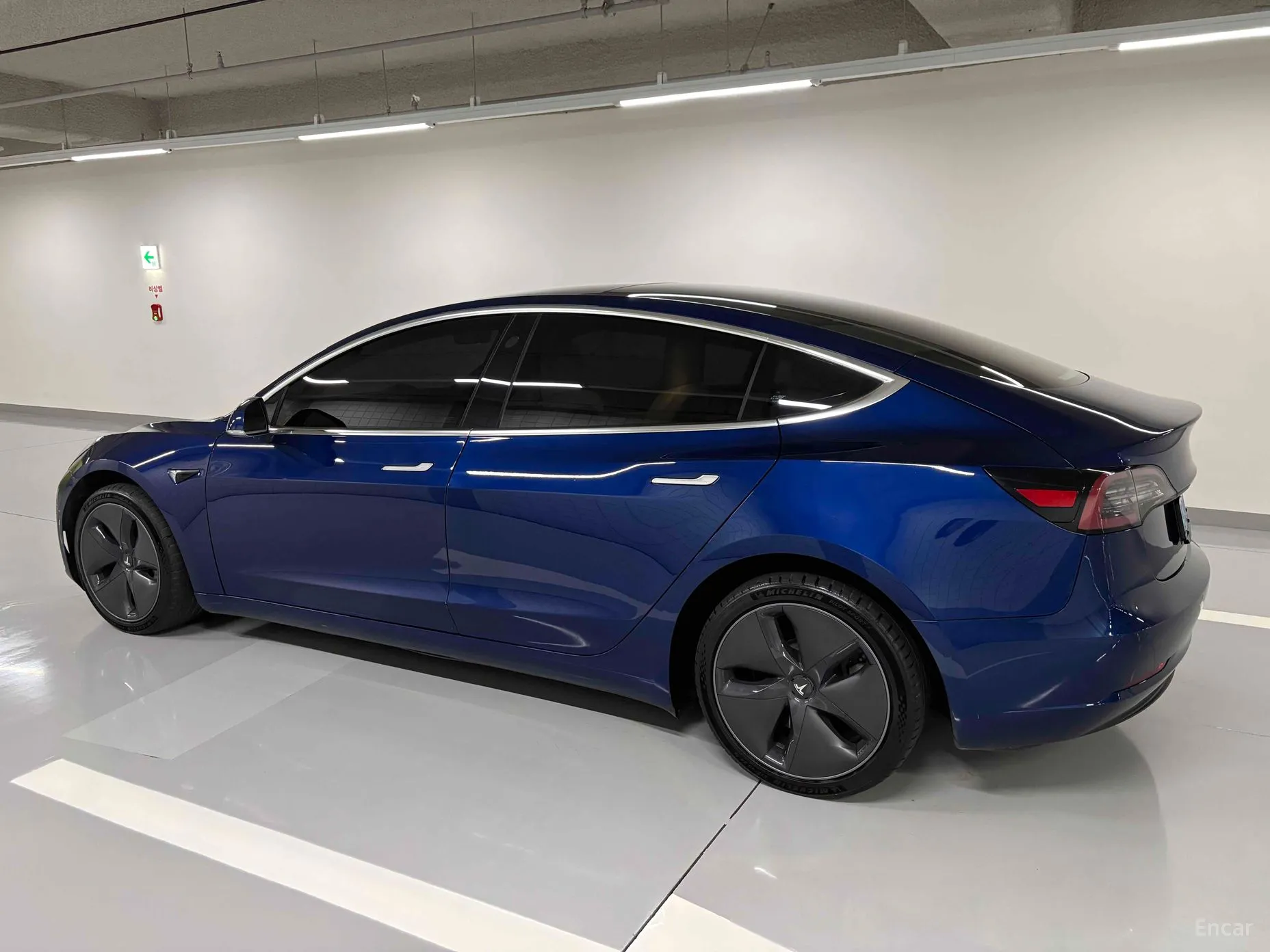 Tesla Model 3 превью 6