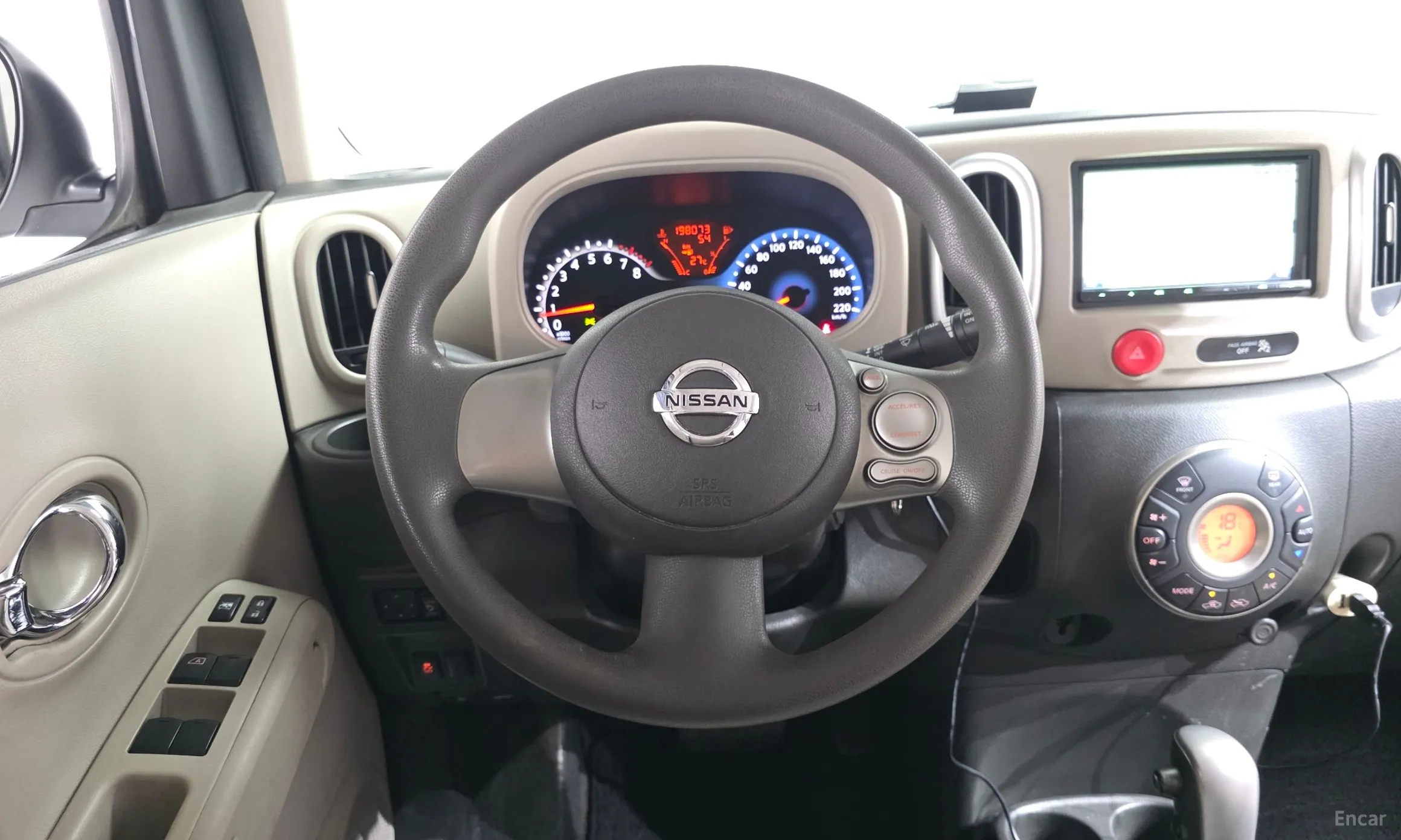 Nissan Cube превью 12