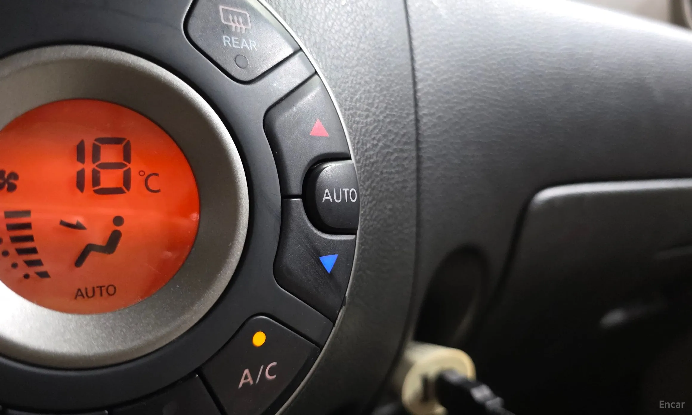 Nissan Cube превью 16