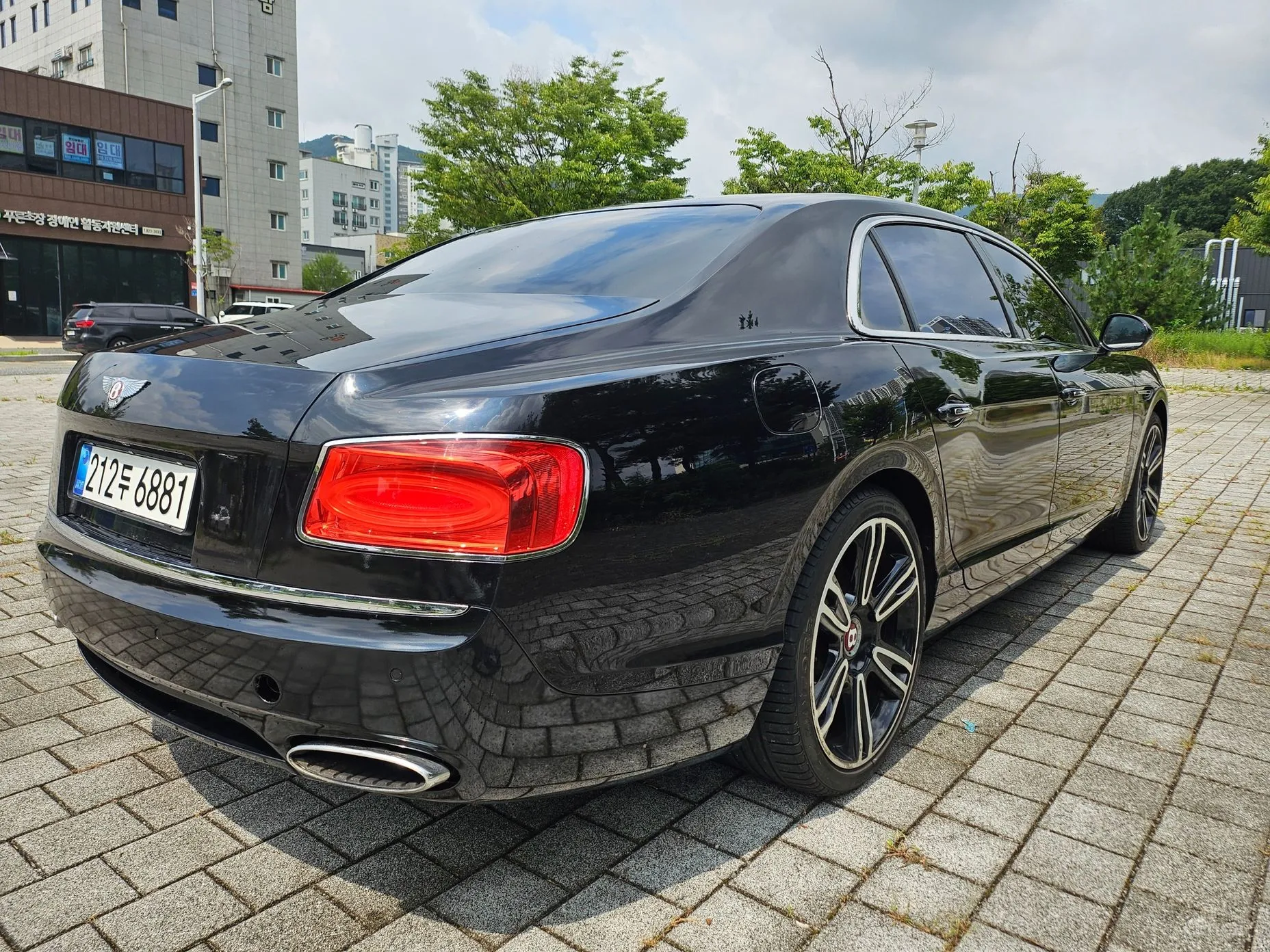 Bentley Flying Spur 2nd Generation превью 8