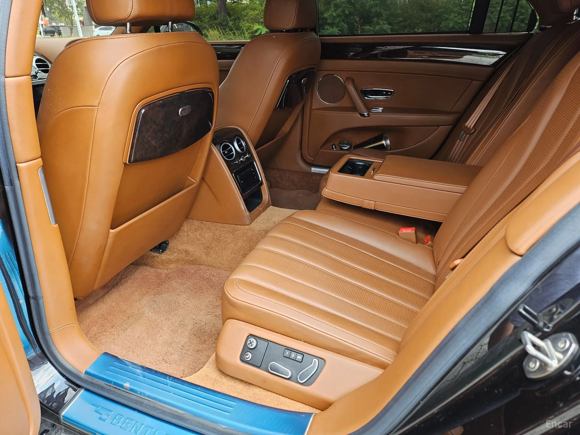 Bentley Flying Spur 2nd Generation превью 9