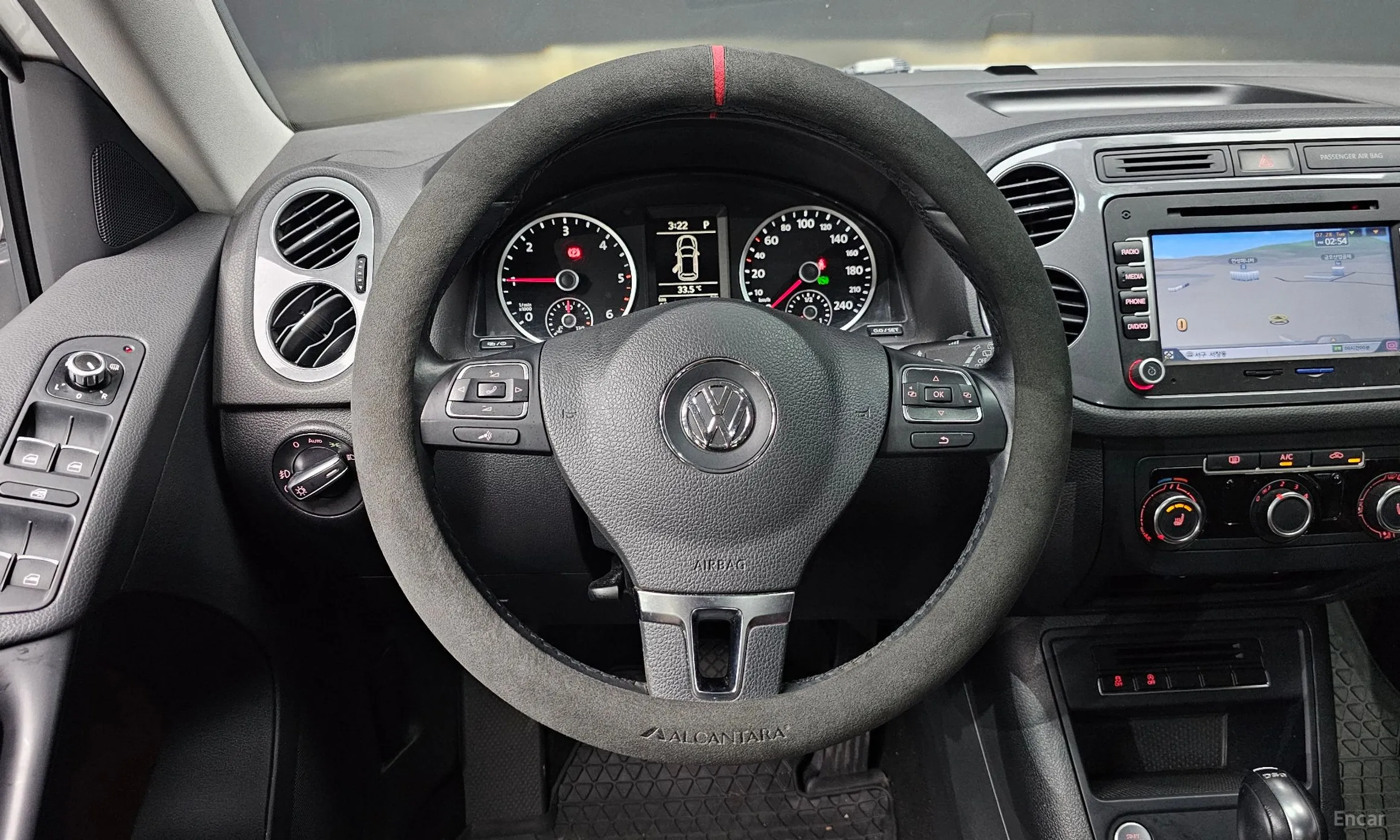 Volkswagen New Tiguan превью 13
