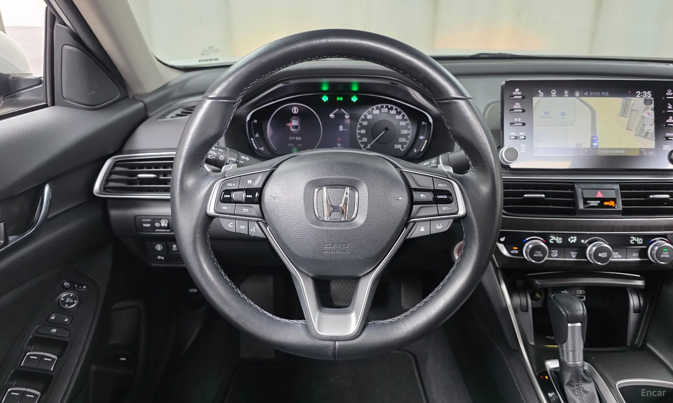 Honda Accord 10th Generation превью 14