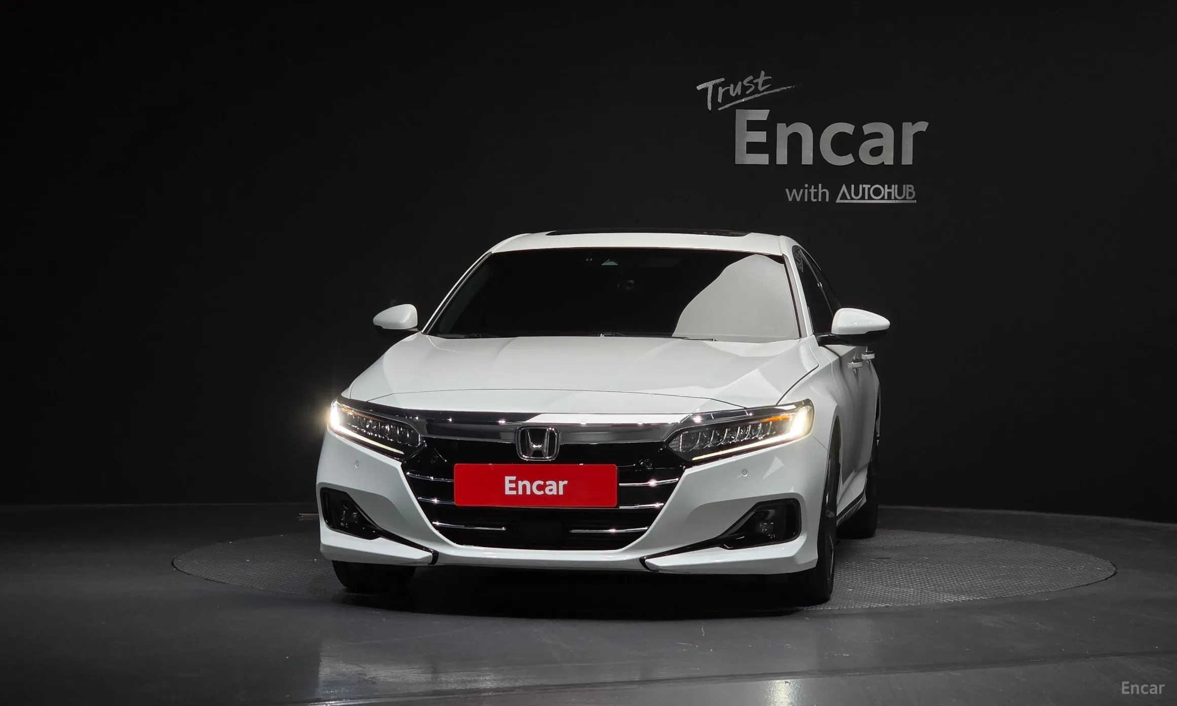 Honda Accord 10th Generation превью 3