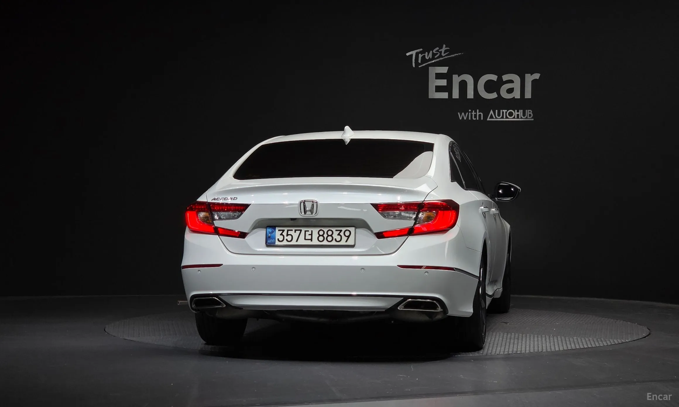 Honda Accord 10th Generation превью 4