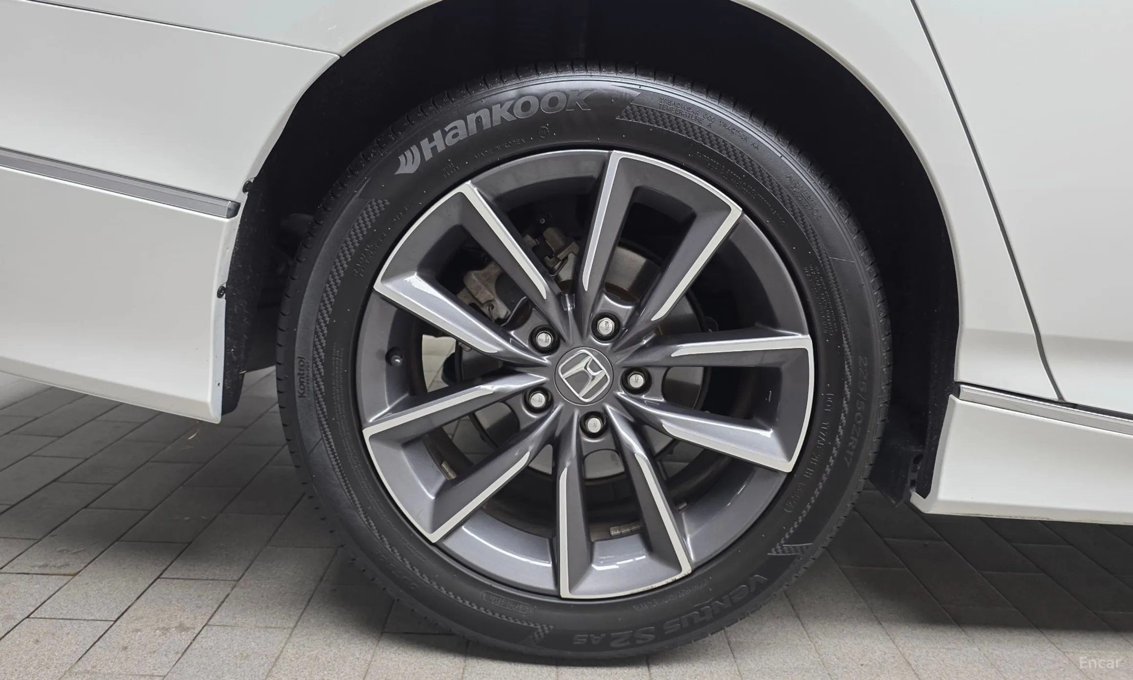 Honda Accord 10th Generation превью 5