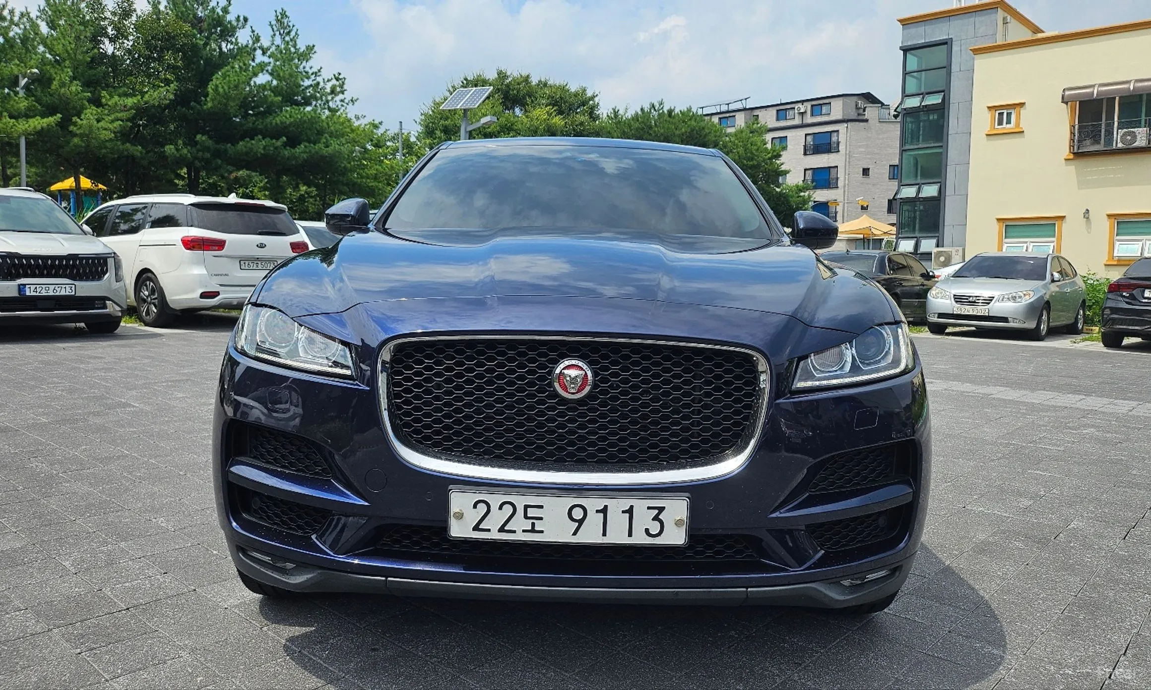 Jaguar F-PACE