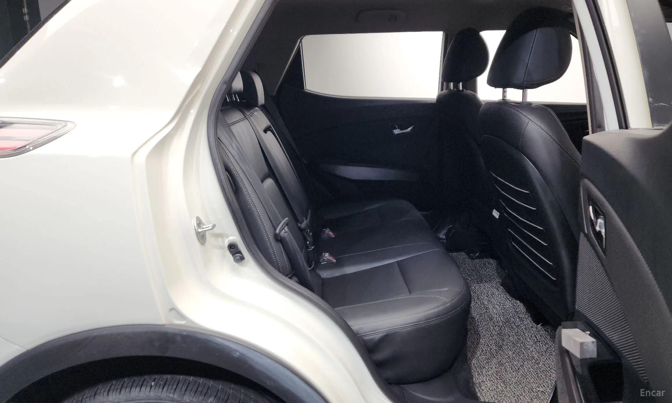 KG Mobility (SsangYong) Berry New Tivoli превью 11
