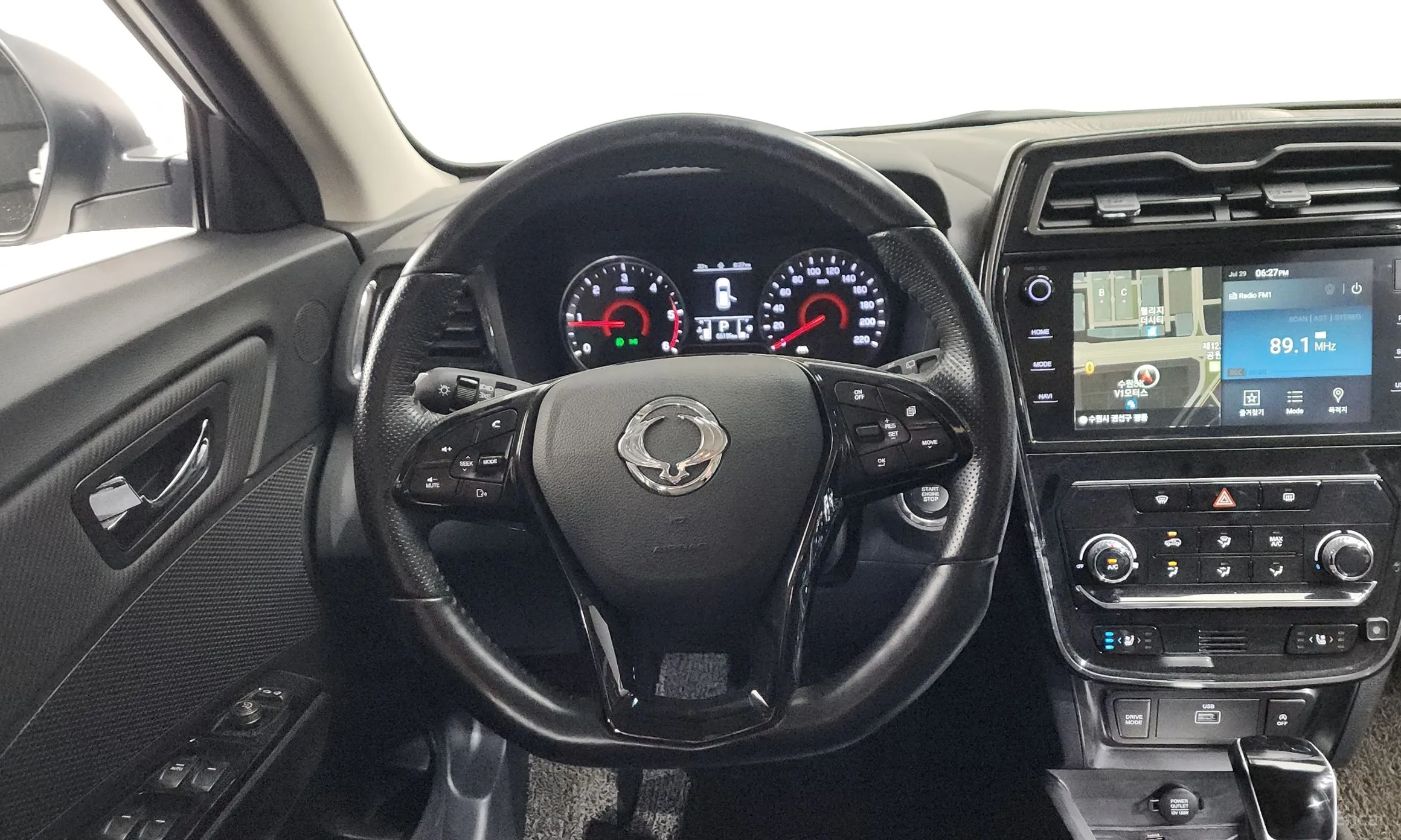 KG Mobility (SsangYong) Berry New Tivoli превью 13