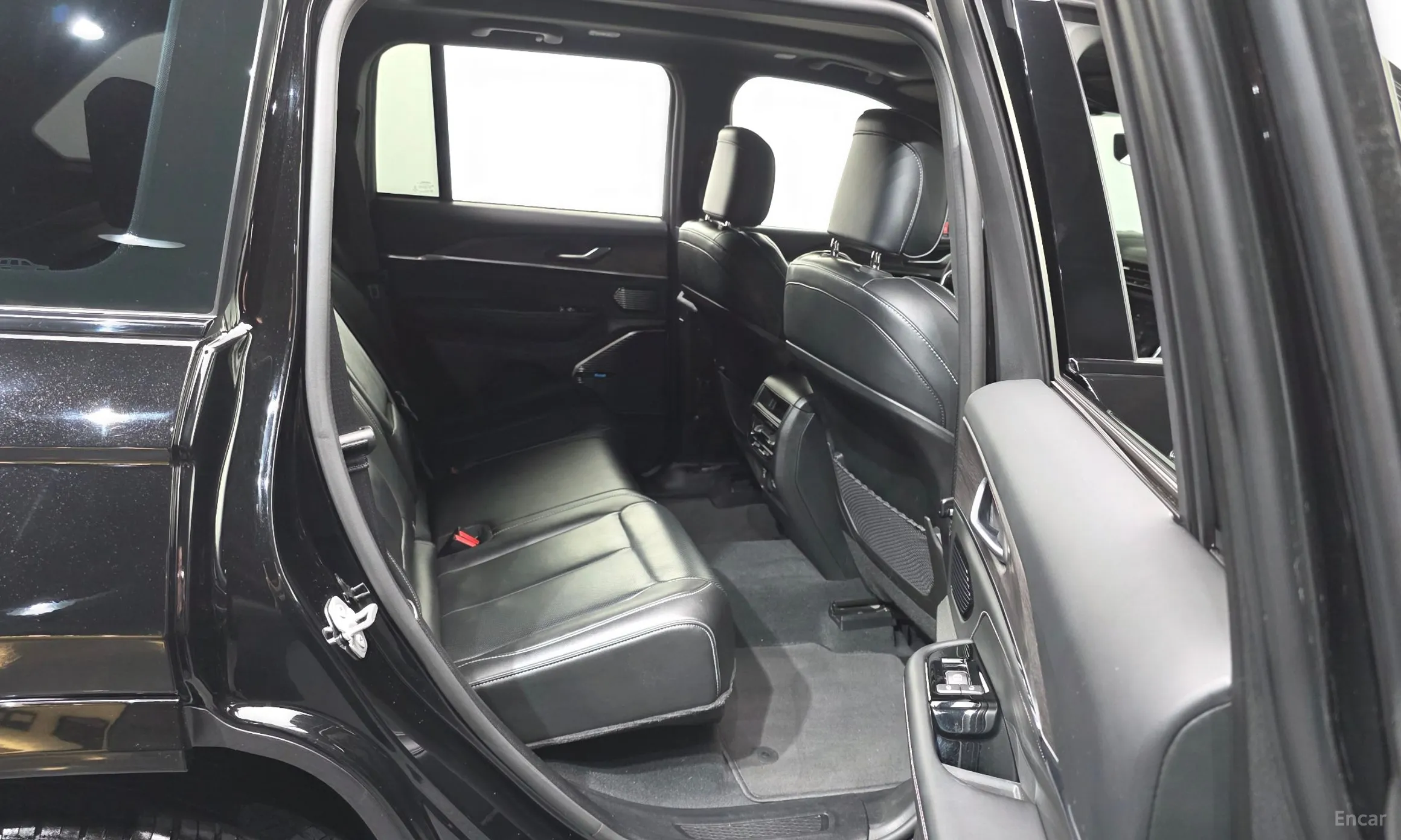 Jeep Grand Cherokee (WL) превью 12