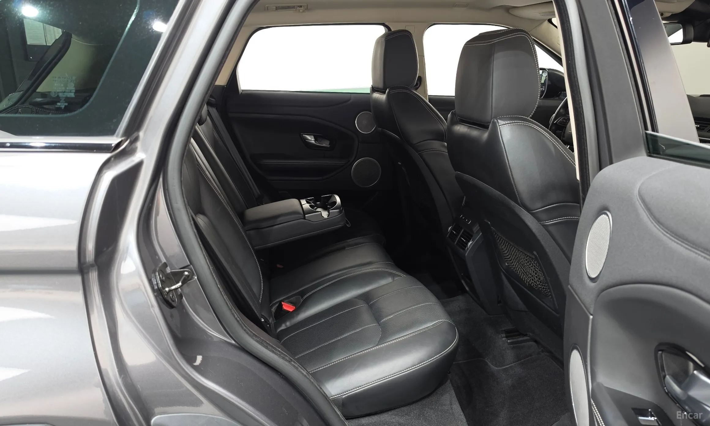 Land Rover Range Rover Evoque превью 11