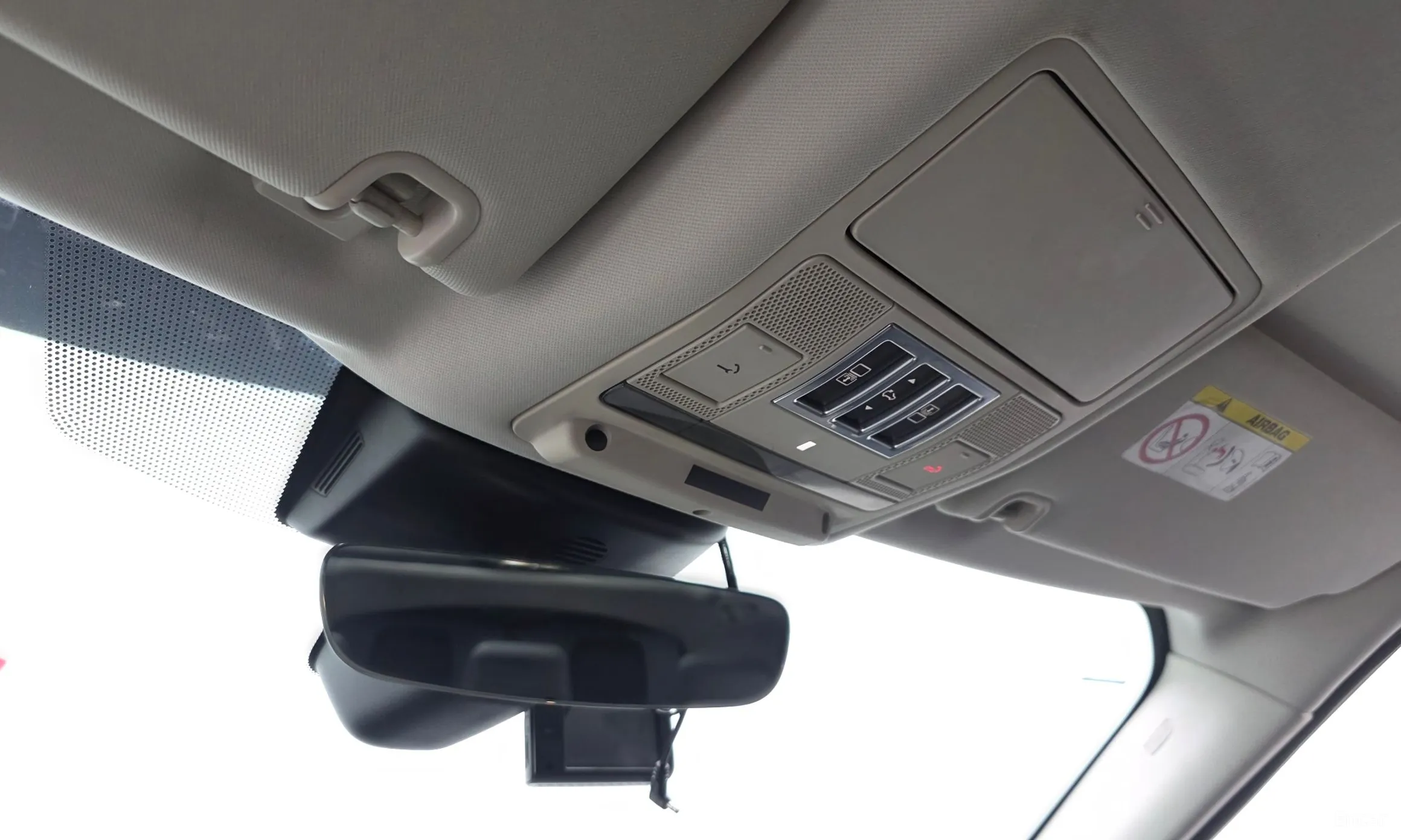 Land Rover Discovery 5 превью 17