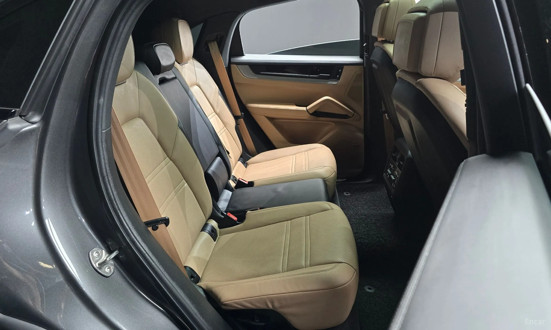 Porsche Cayenne (PO536) превью 11