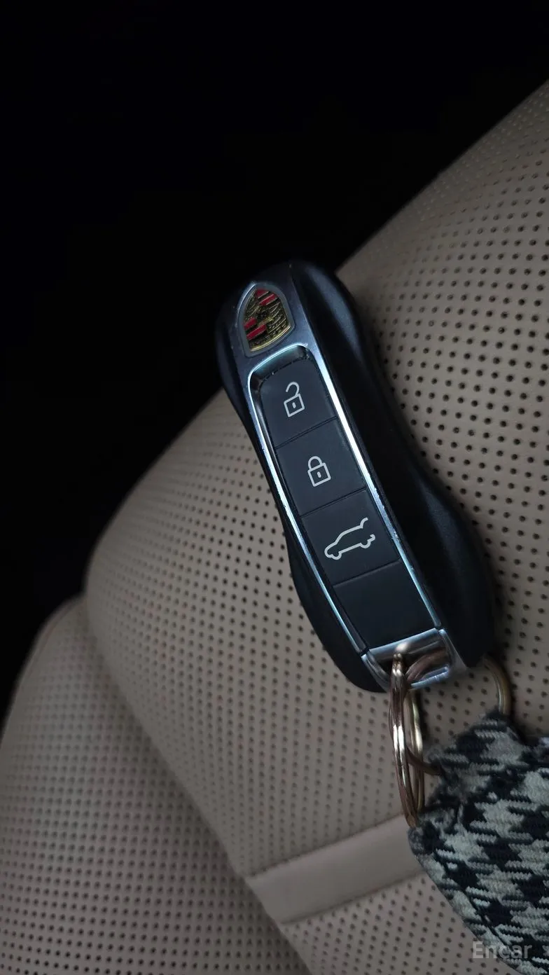 Porsche Cayenne (PO536) превью 18