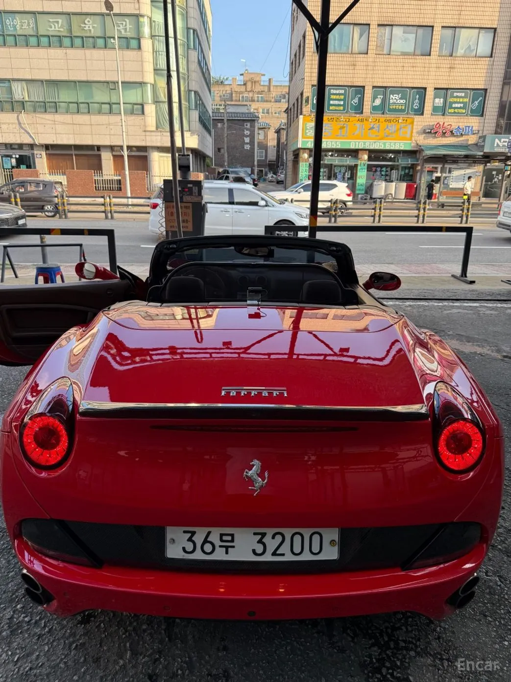 Ferrari California превью 4