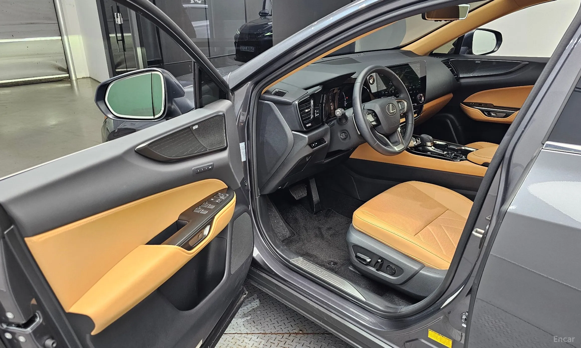 Lexus NX350h Gen 2 превью 10