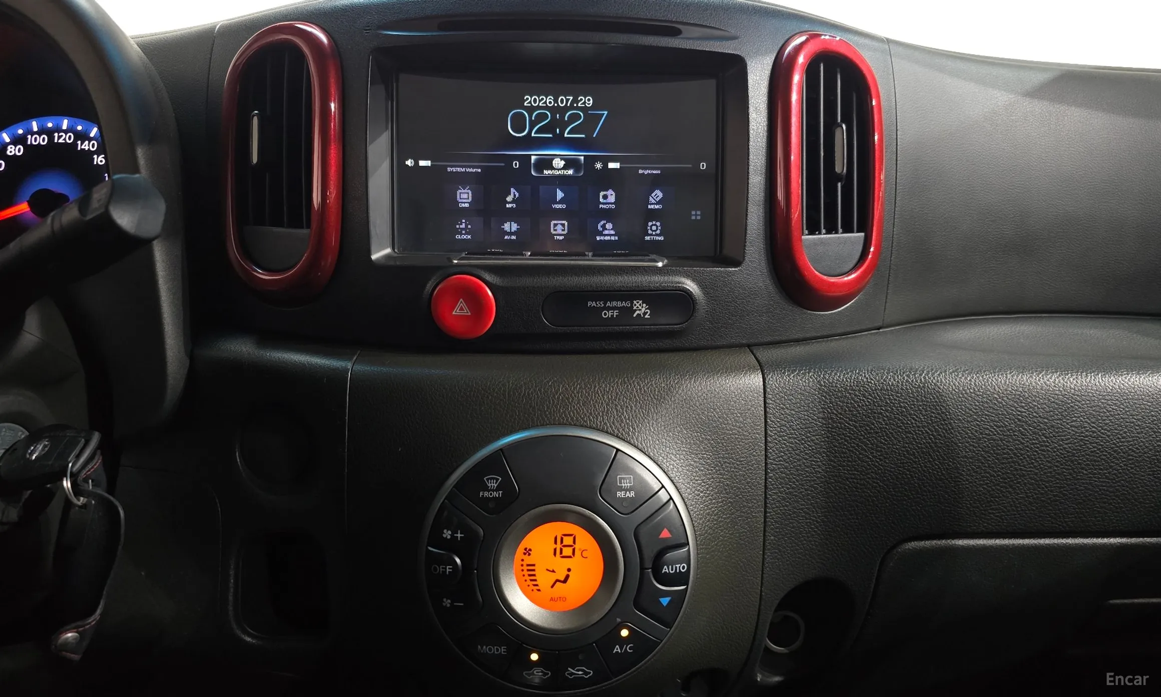 Nissan Cube превью 14