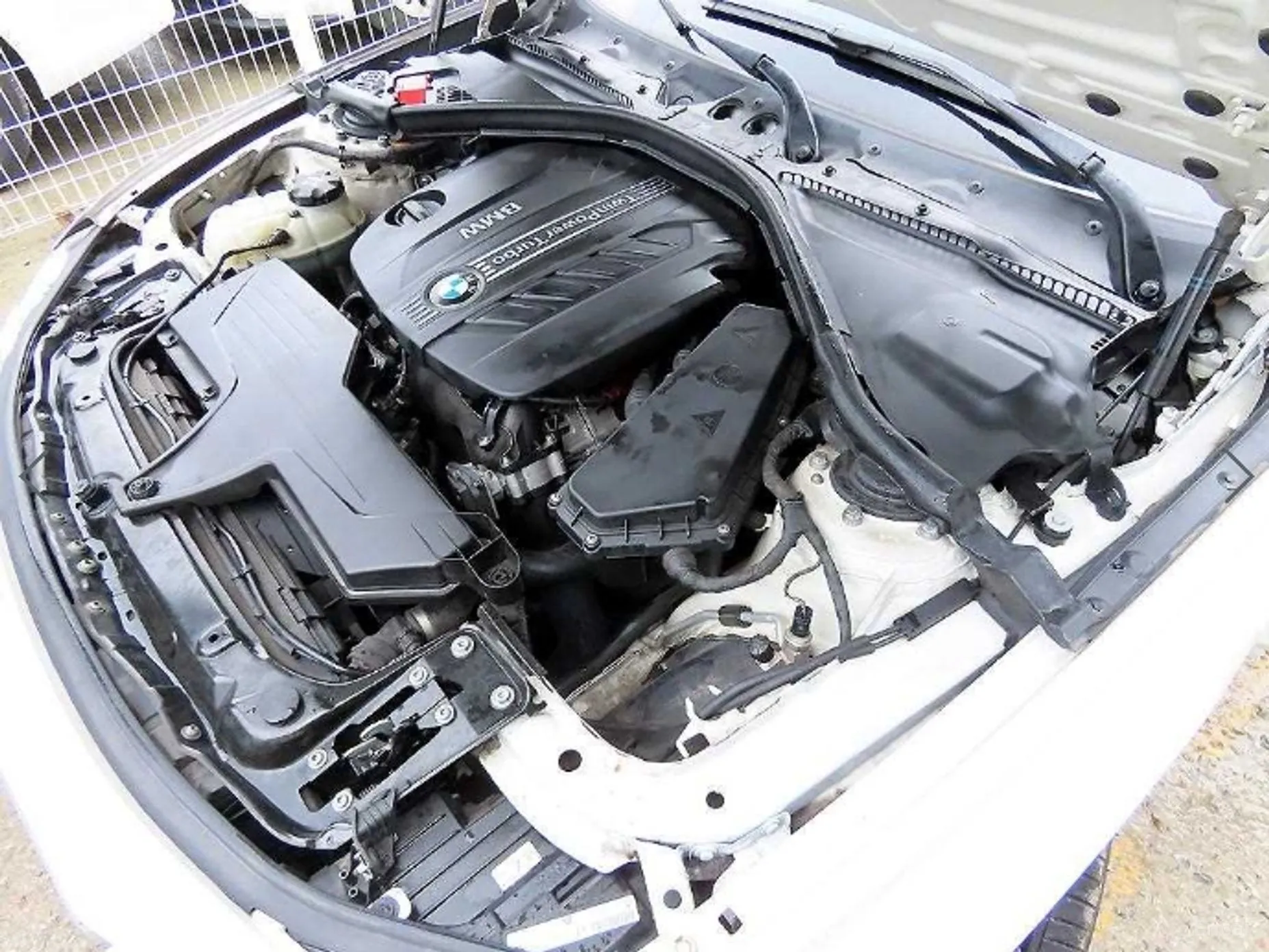 BMW 3 Series (F30) превью 19