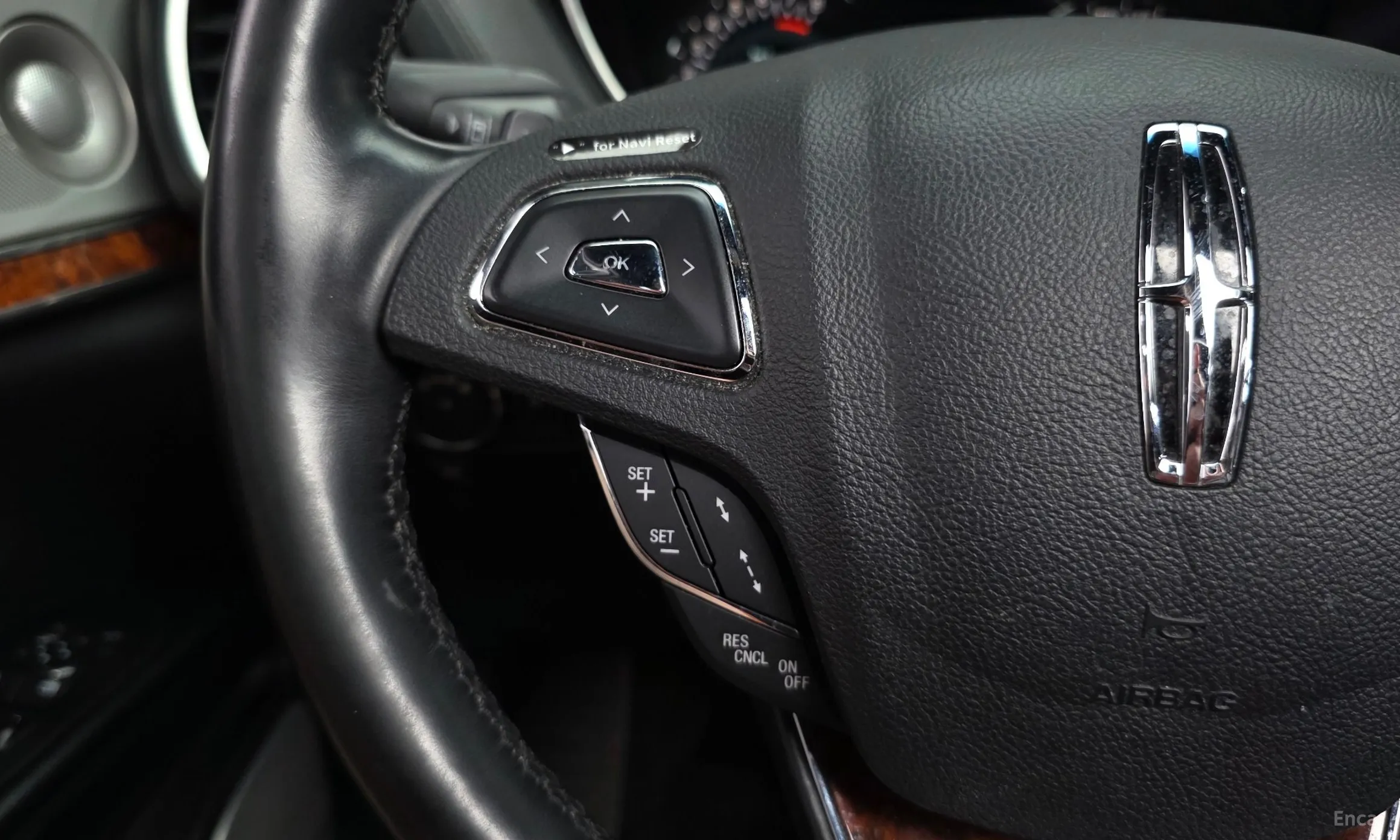 Lincoln MKX 2nd Generation превью 16