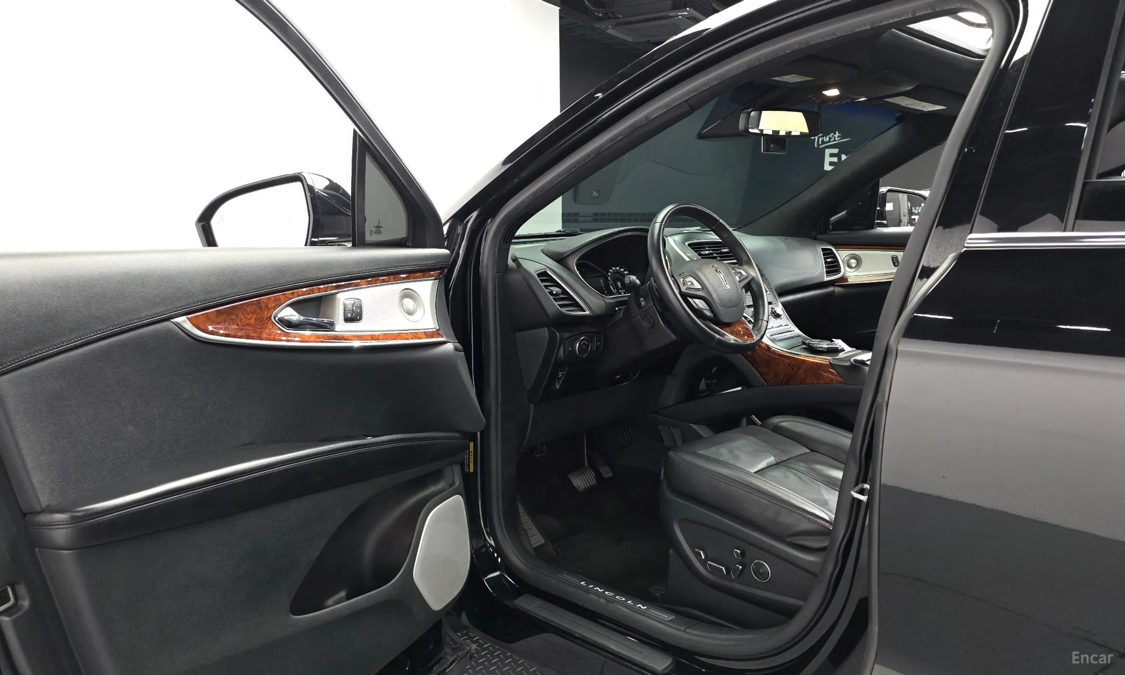 Lincoln MKX 2nd Generation превью 9