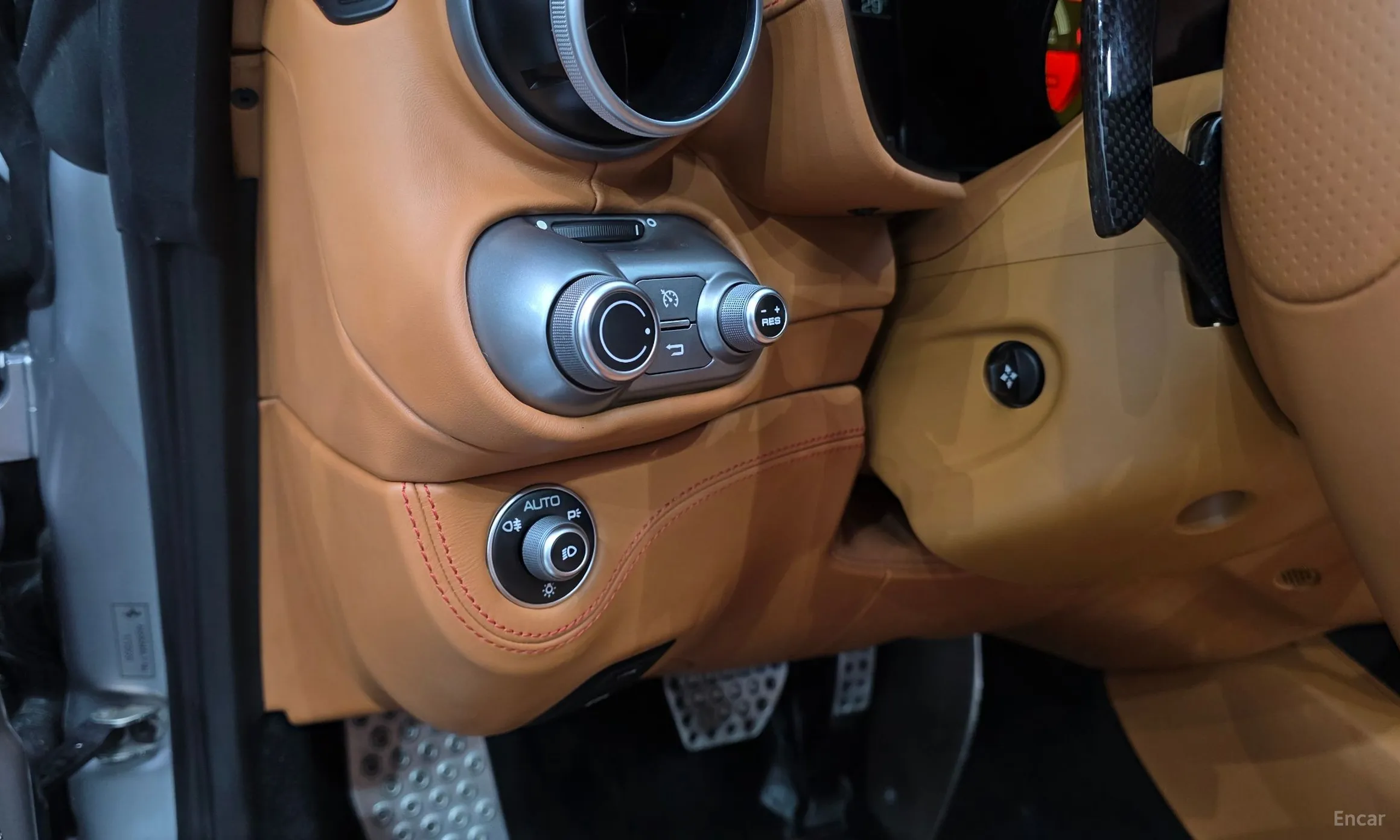 Ferrari Portofino превью 17