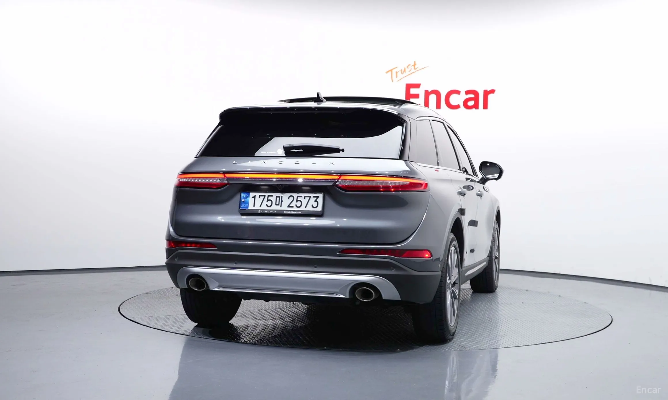 Lincoln Corsair превью 4