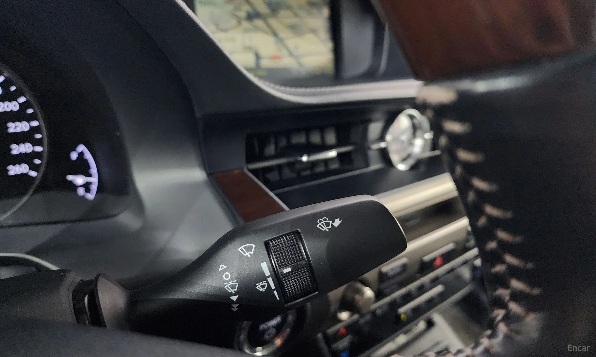 Lexus New ES300h превью 19
