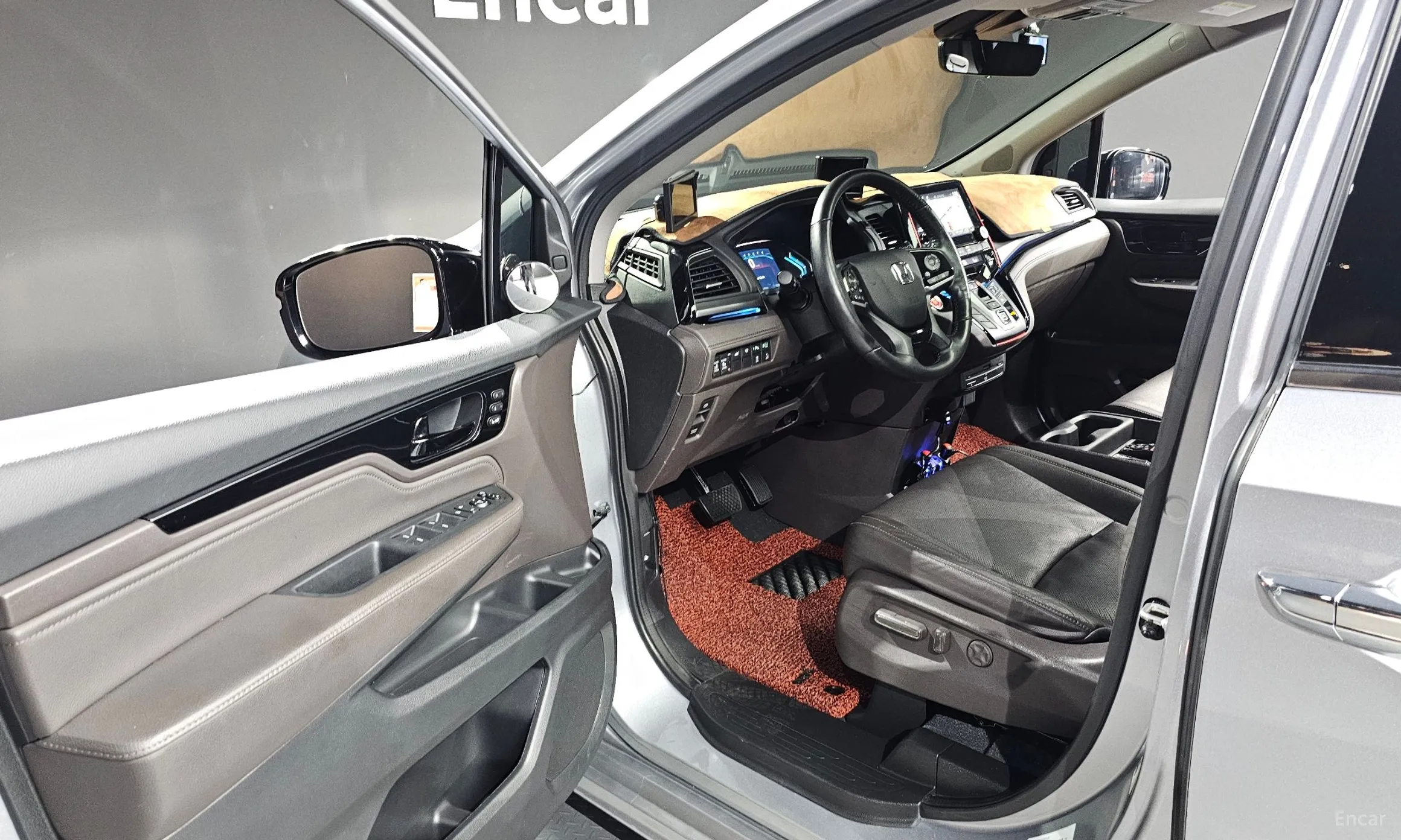 Honda Odyssey превью 10